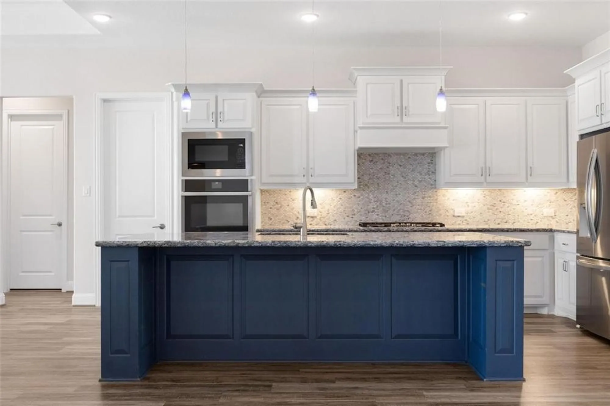 Property Slideshow image 19 of 40 | 7736 castlebridge, The Colony, TX, 75056