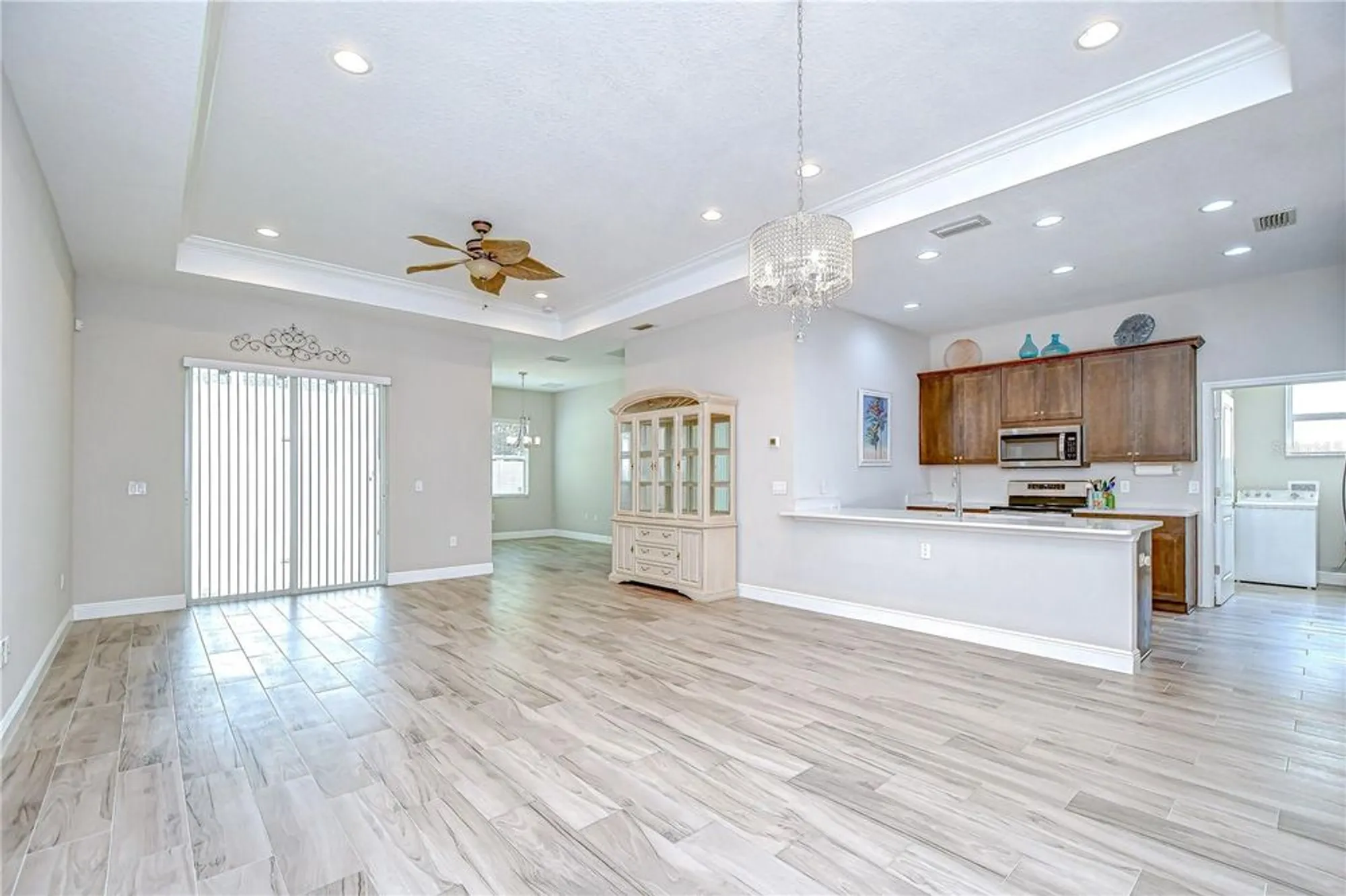 Property Slideshow image 9 of 25 | 5732 stockport st, Riverview, FL, 33578