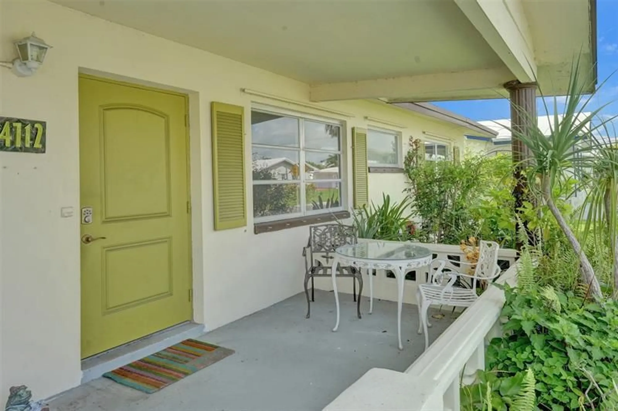 Property Slideshow image 3 of 46 | 4712 nw 41st ave, Lauderdale Lakes, FL, 33319