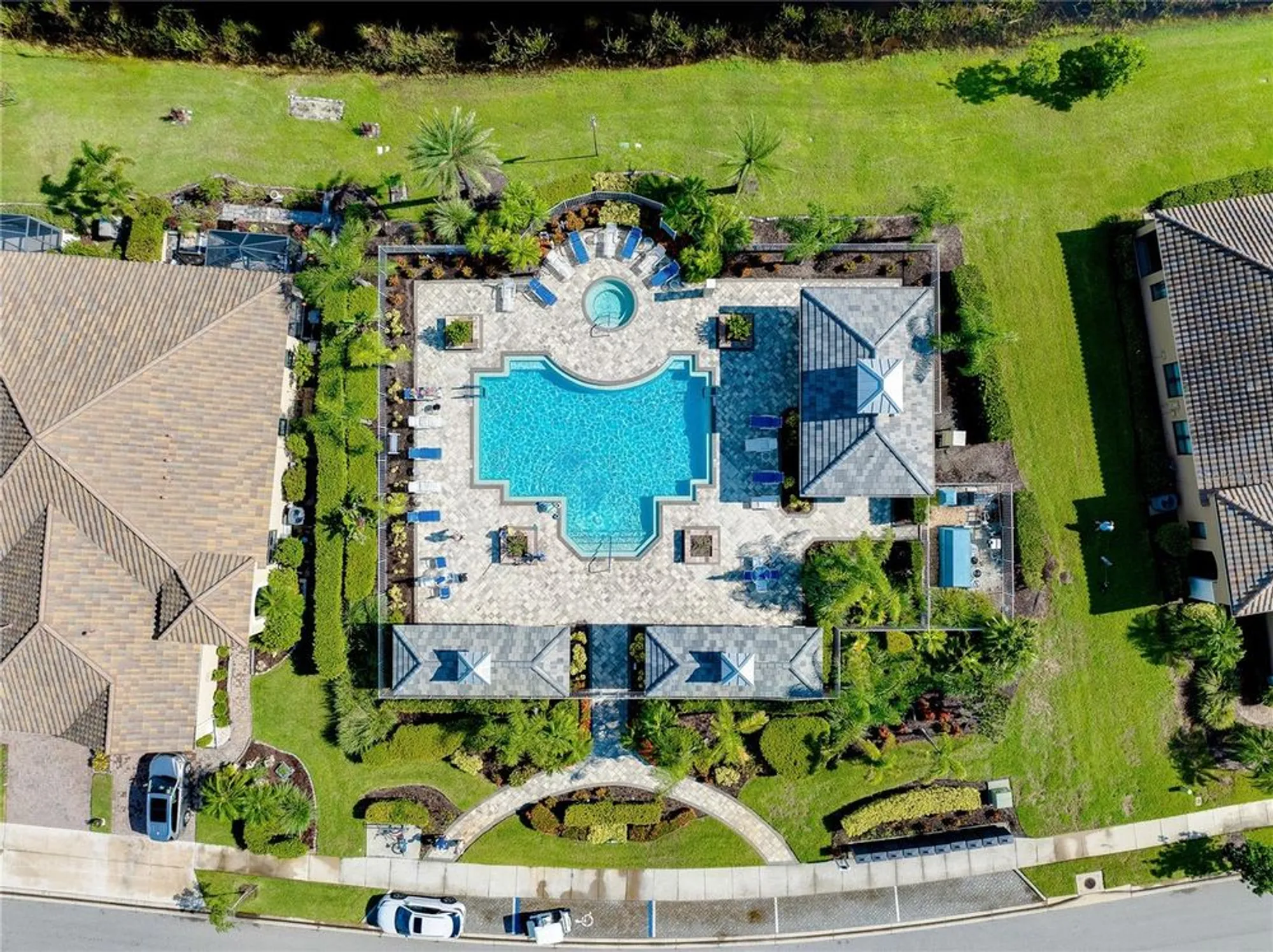 Property Slideshow image 46 of 59 | 21629 avon park ct, Venice, FL, 34293