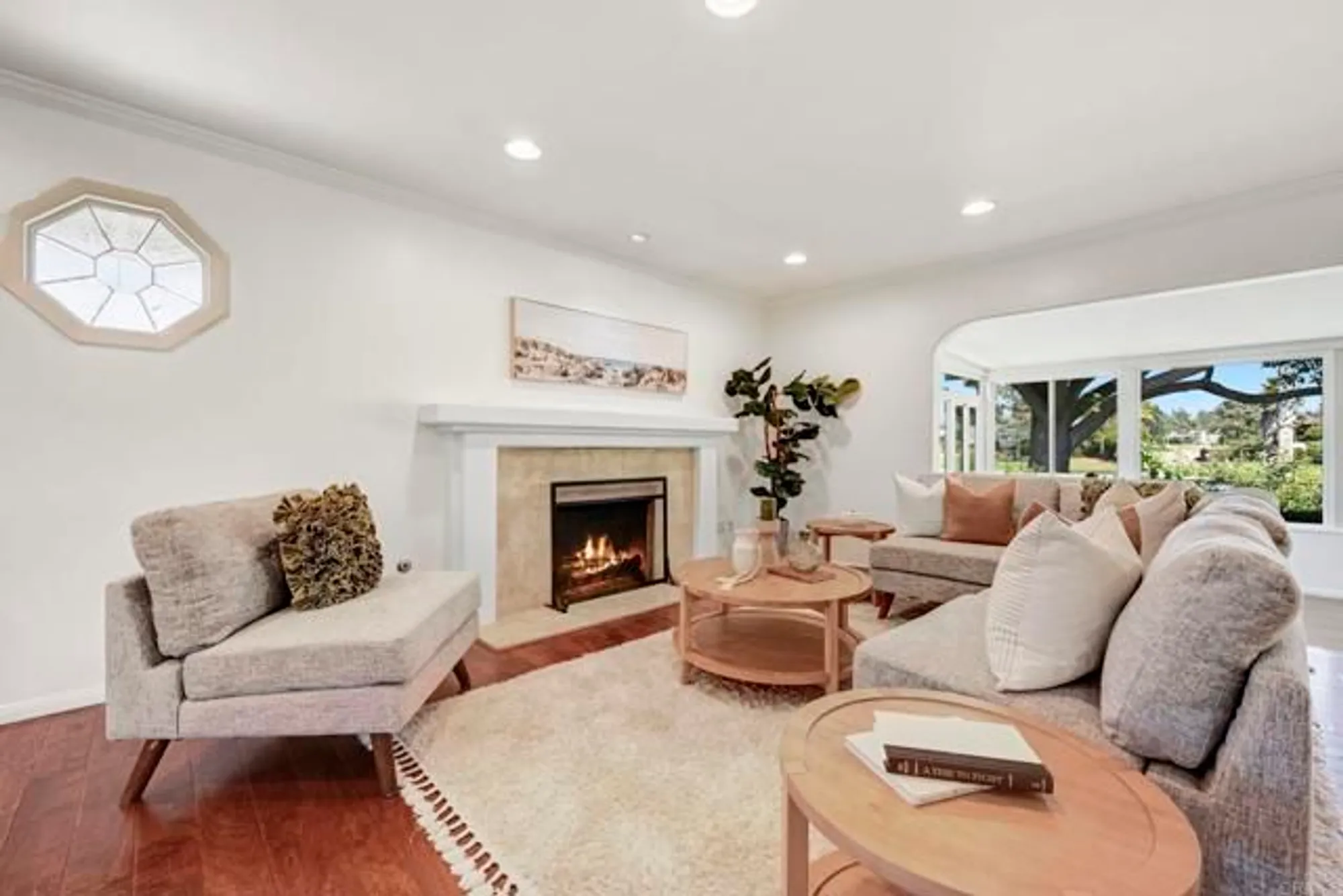 Property Slideshow image 10 of 57 | 1051 la reina dr, San Marcos, CA, 92078