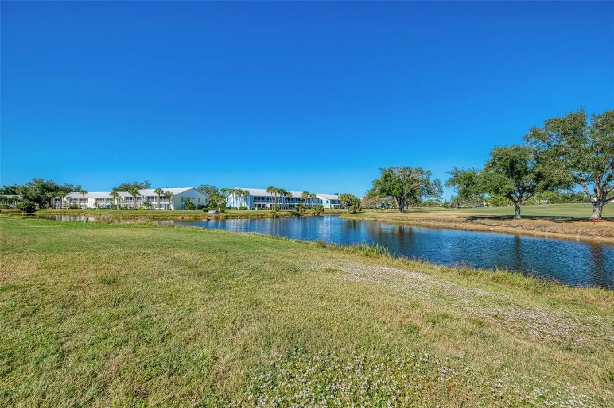 Property Slideshow image 52 of 65 | 461 wexford cir 91, Venice, FL, 34293