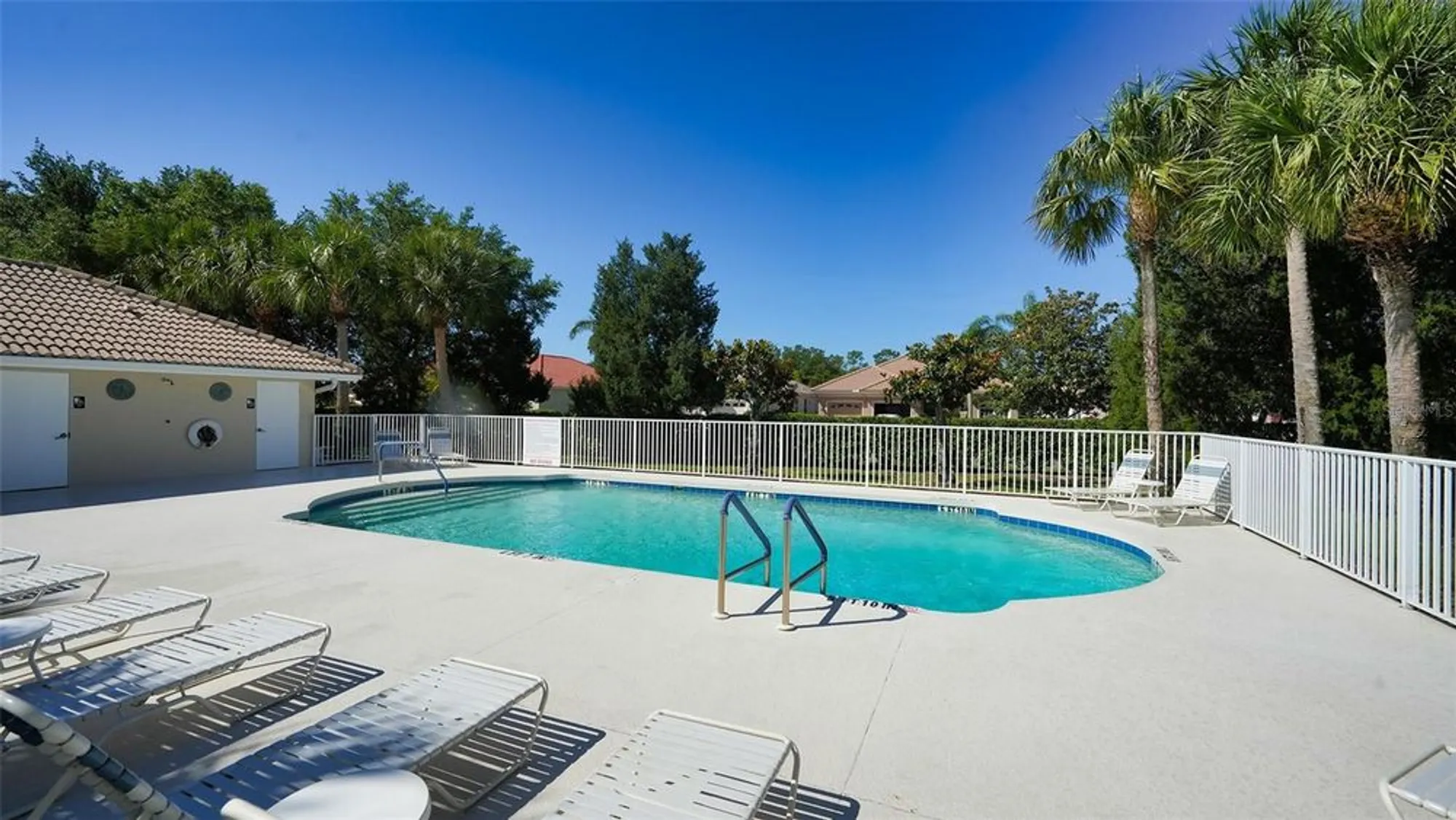 Property Slideshow image 36 of 59 | 7609 sweetbay cir # 7609, Bradenton, FL, 34203