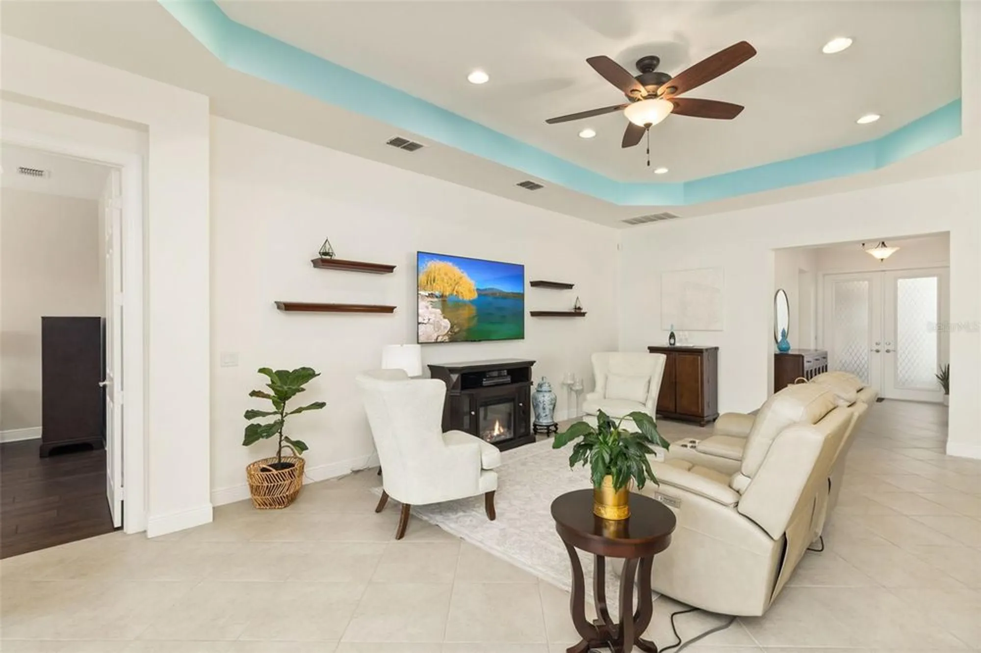 Property Slideshow image 17 of 49 | 16133 coquina bay ln, Wimauma, FL, 33598