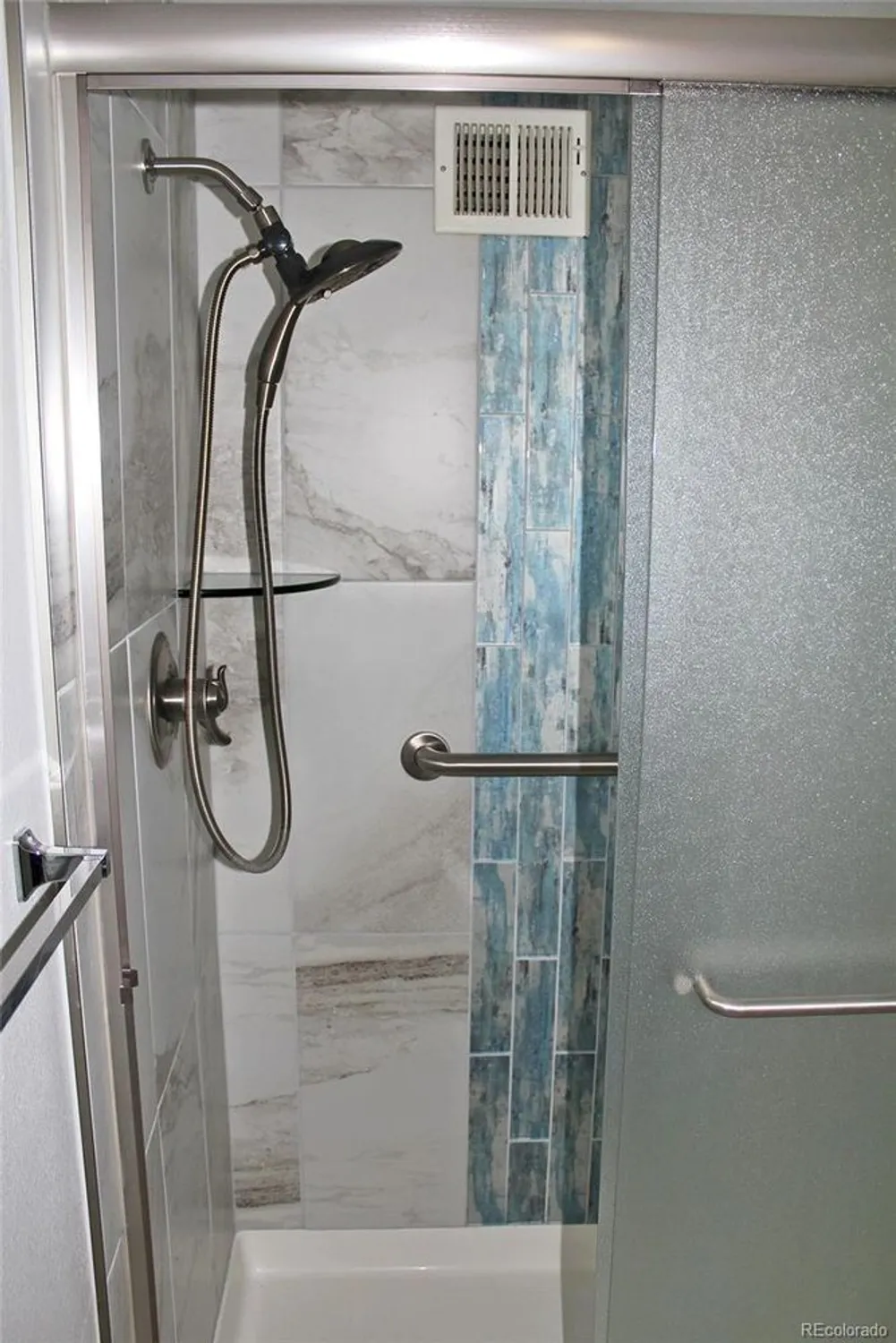 Property Slideshow image 16 of 33 | 14152 e linvale pl 311, Aurora, CO, 80014