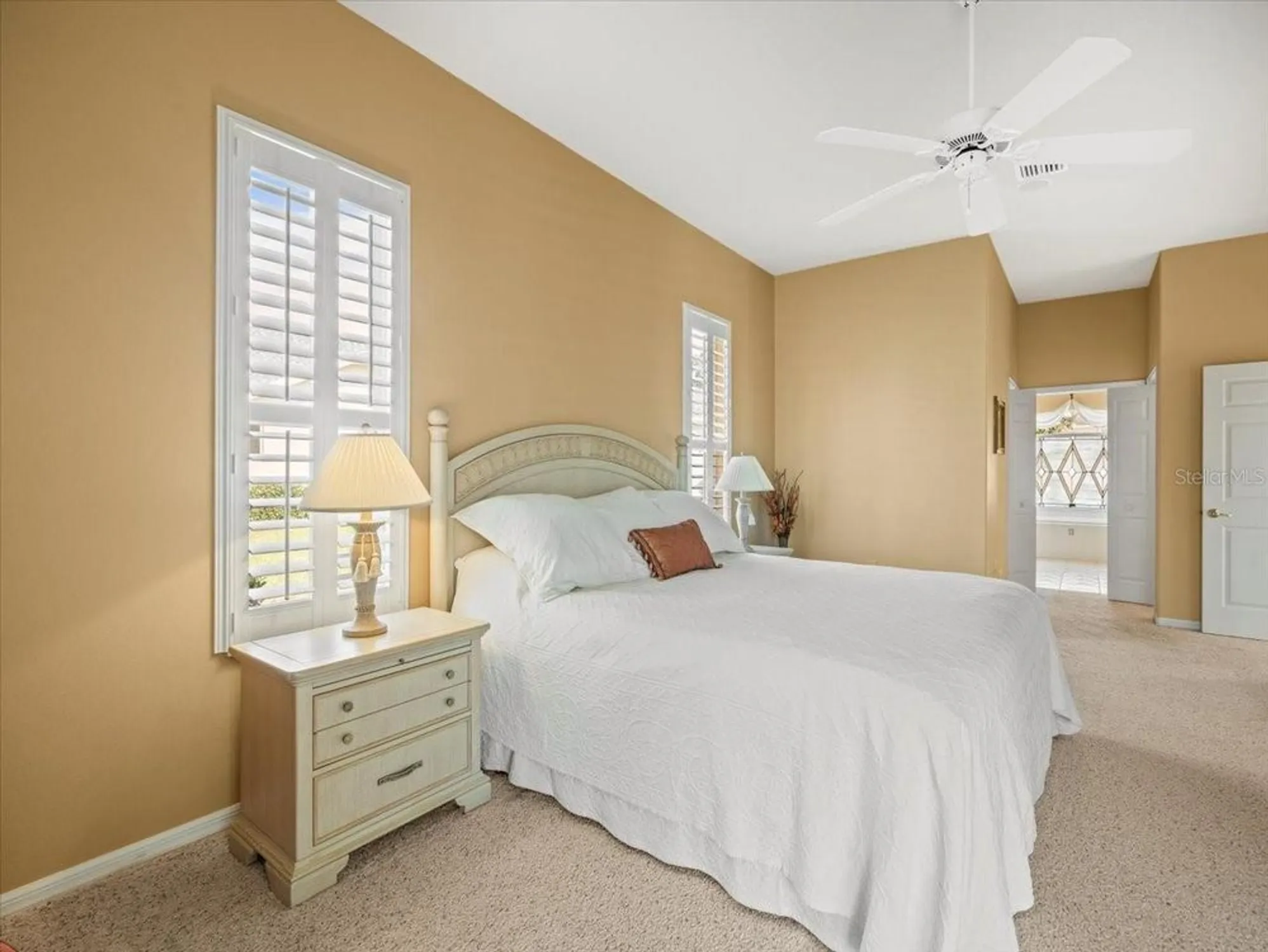Property Slideshow image 18 of 66 | 9216 tarleton cir, Weeki Wachee, FL, 34613