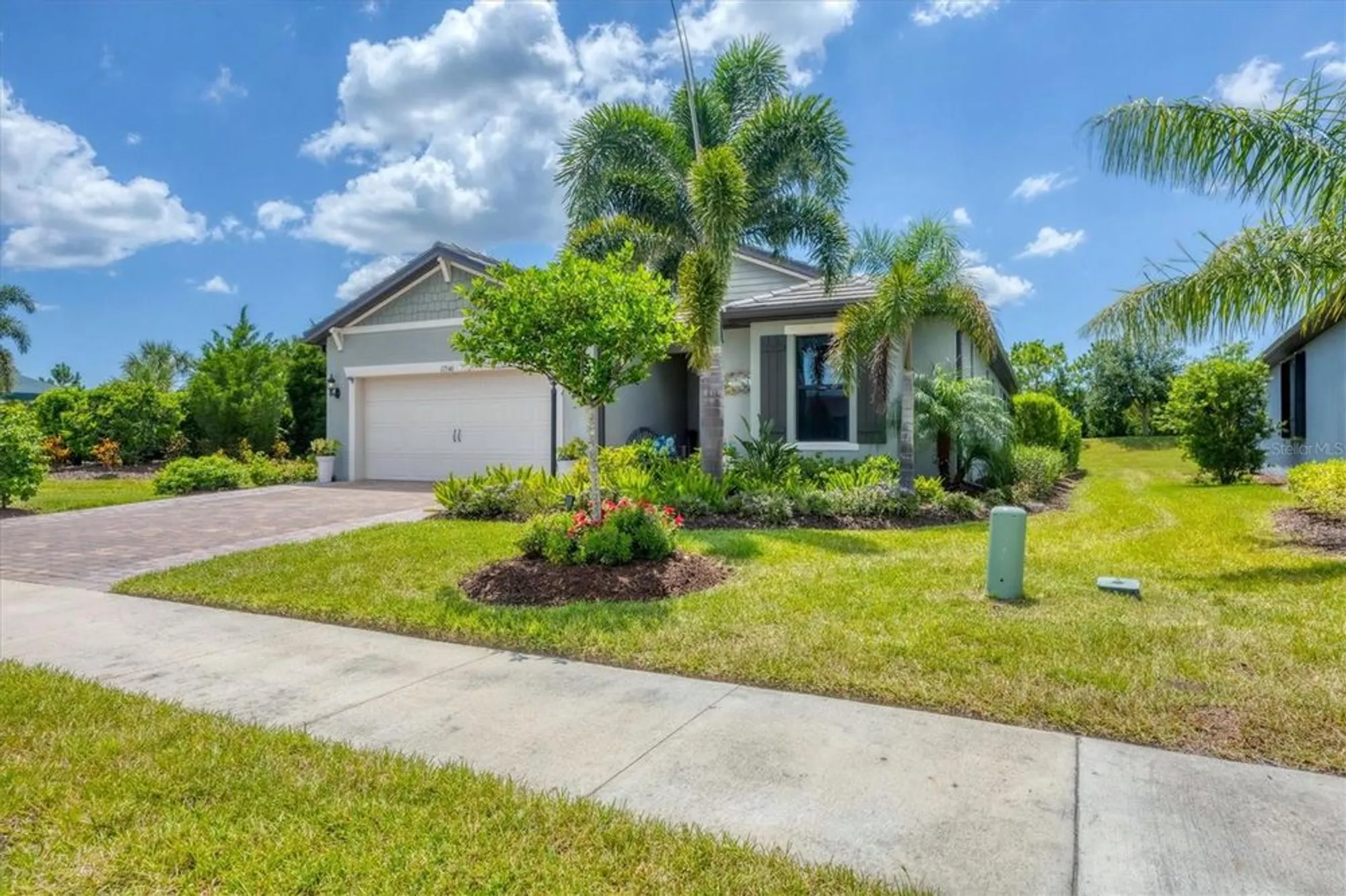 Property Slideshow image 5 of 73 | 17546 northwood pl, Bradenton, FL, 34202