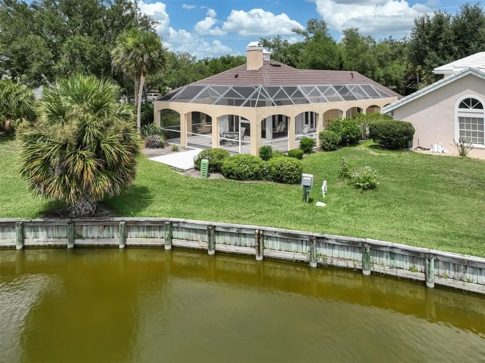 Property Slideshow image 17 of 65 | 424 cardiff rd 27, Venice, FL, 34293