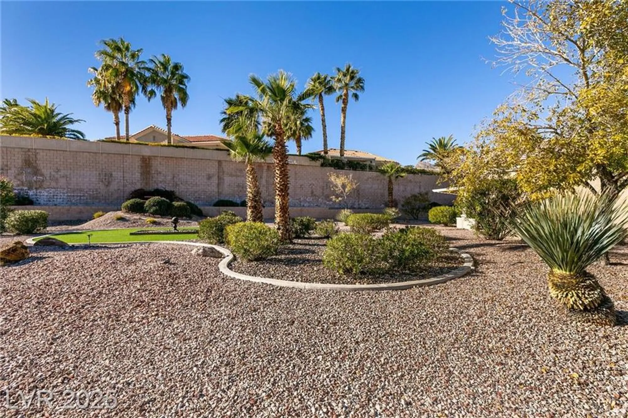 Property Slideshow image 35 of 46 | 1901 capestone st, Las Vegas, NV, 89134