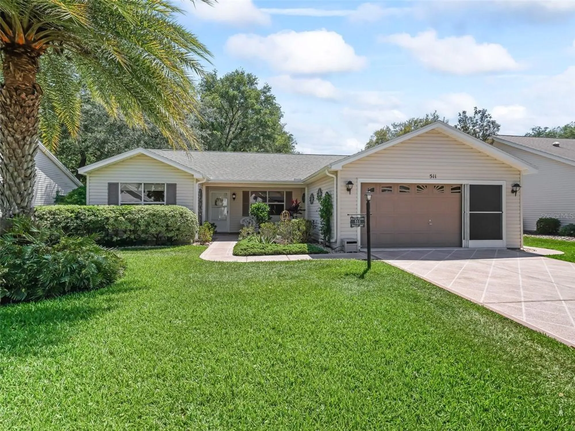 Property Slideshow image 3 of 49 | 511 chula vista ave, Lady Lake, FL, 32159