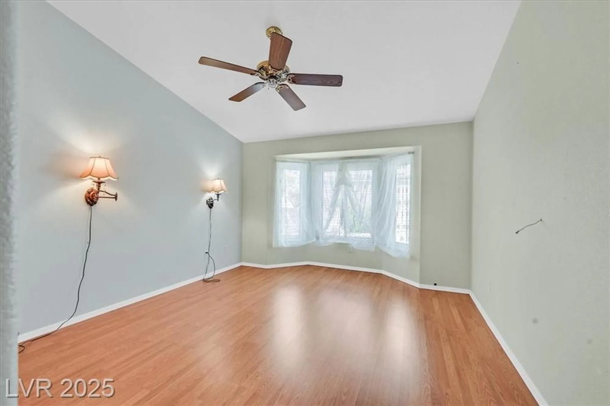 Property Slideshow image 18 of 45 | 3109 hawksdale dr, Las Vegas, NV, 89134