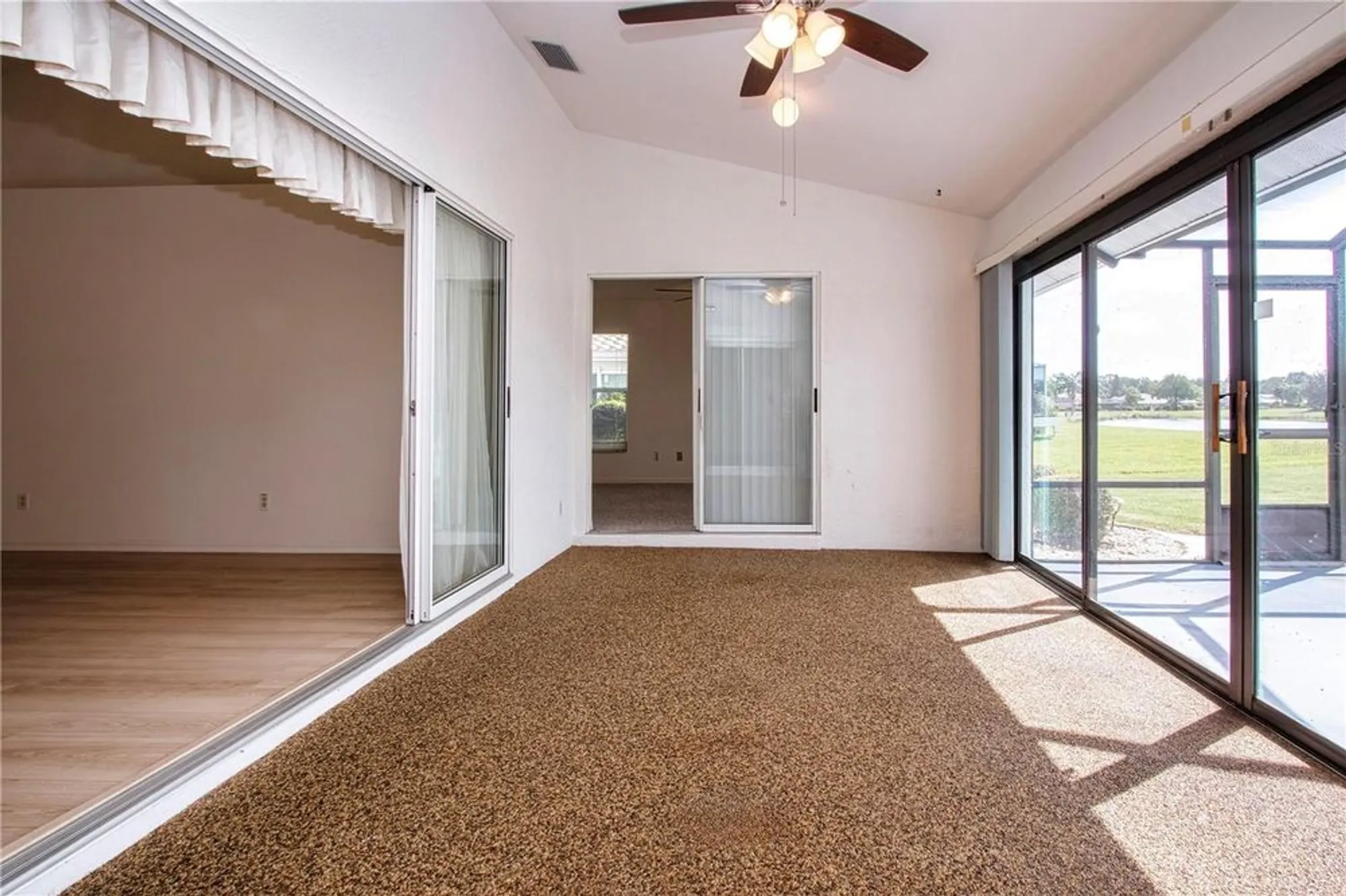 Property Slideshow image 9 of 60 | 2016 new bedford dr, Sun City Center, FL, 33573