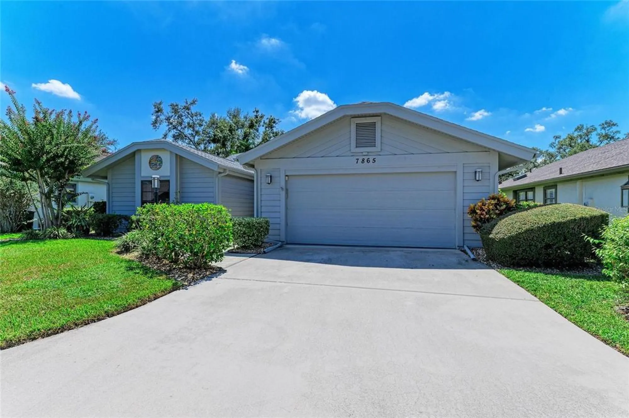 Property Slideshow image 3 of 50 | 7865 pine trace dr, Sarasota, FL, 34243