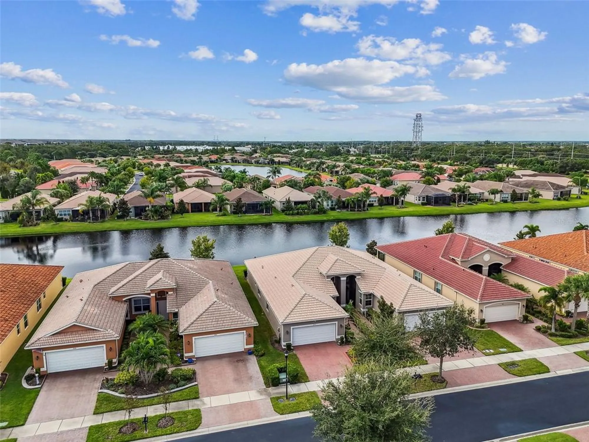 Property Slideshow image 7 of 87 | 4836 marble springs cir, Wimauma, FL, 33598