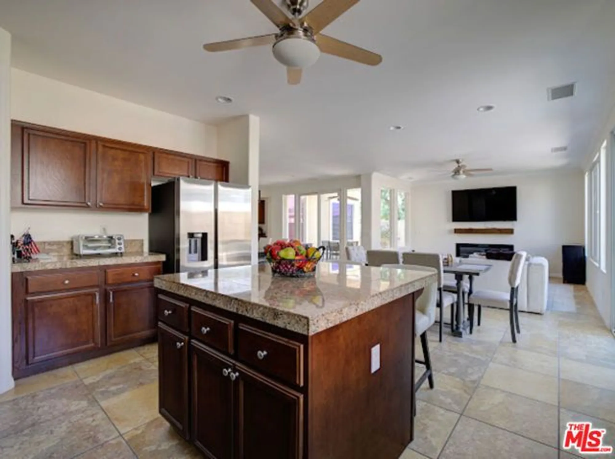 Property Slideshow image 17 of 38 | 81634 desert willow dr, La Quinta, CA, 92253