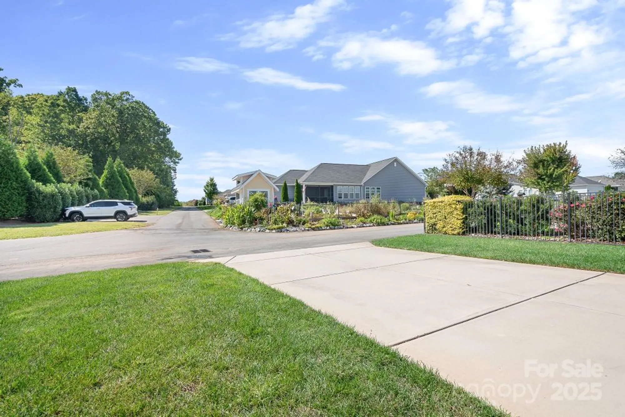 Property Slideshow image 23 of 36 | 17914 coulter pkwy, Cornelius, NC, 28031