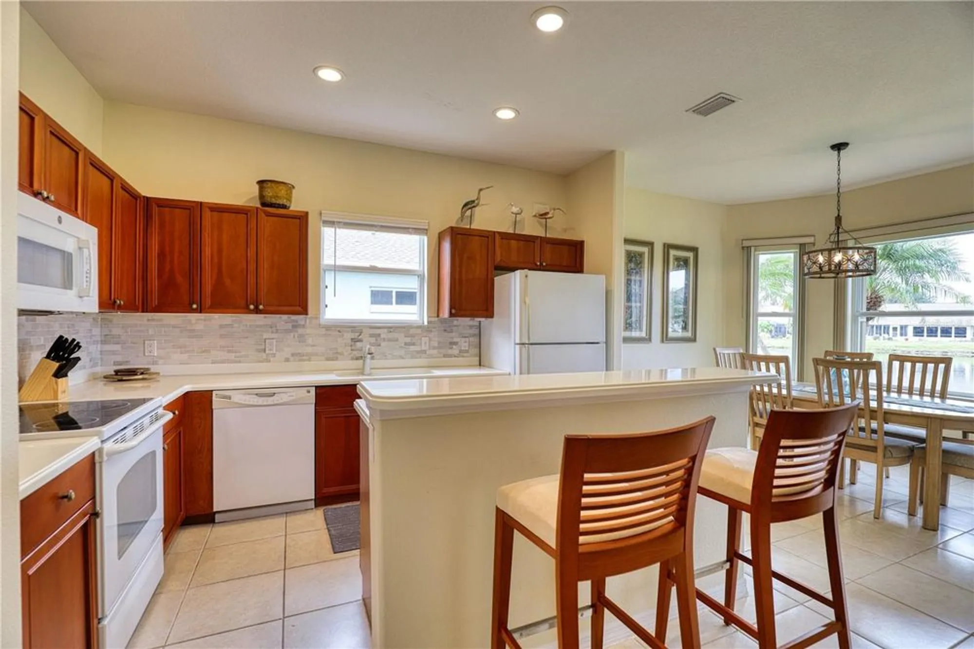 Property Slideshow image 14 of 77 | 445 tomoka dr, Englewood, FL, 34223