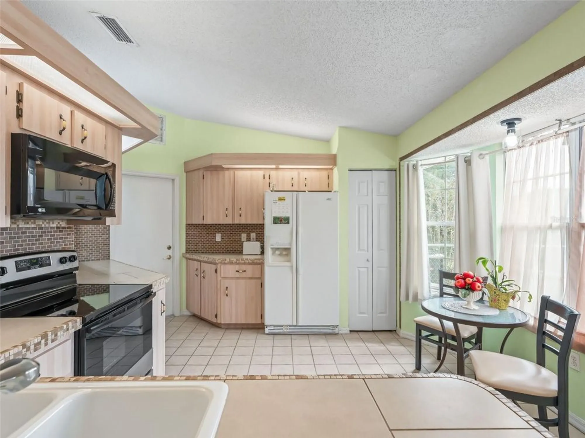 Property Slideshow image 17 of 53 | 8850 sw 116th place rd, Ocala, FL, 34481