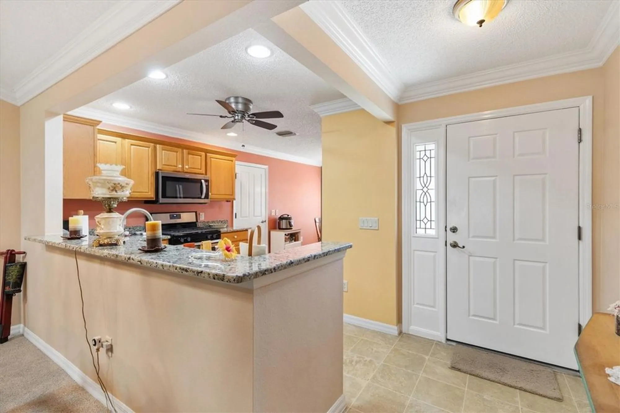 Property Slideshow image 13 of 43 | 1884 poppy cir, The Villages, FL, 32162