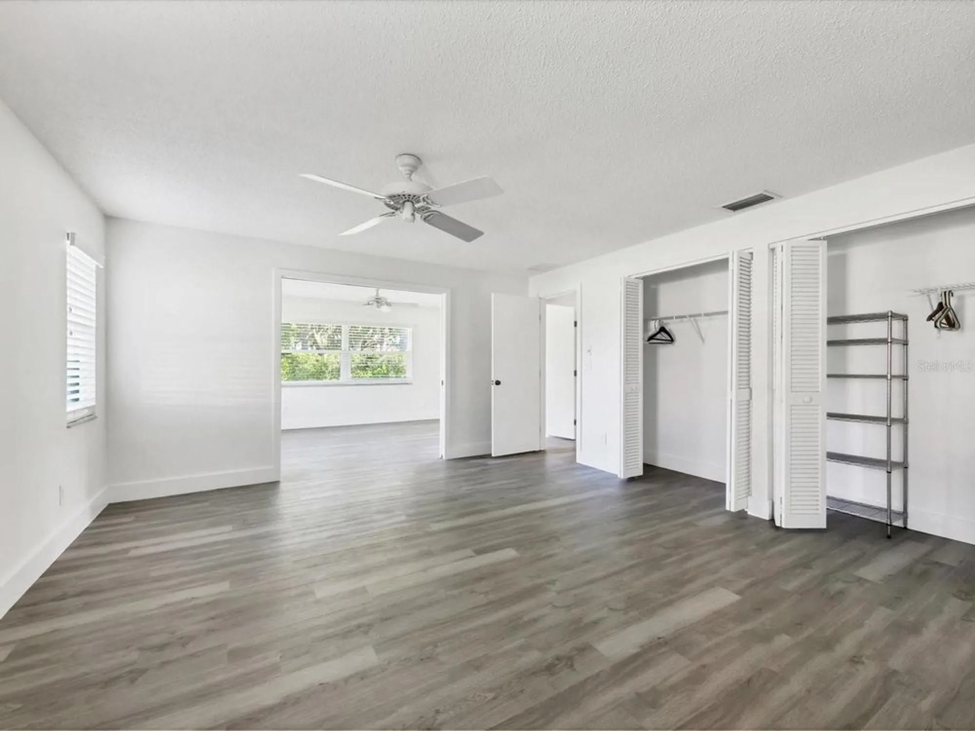 Property Slideshow image 25 of 51 | 7157 fairway bend cir, Sarasota, FL, 34243