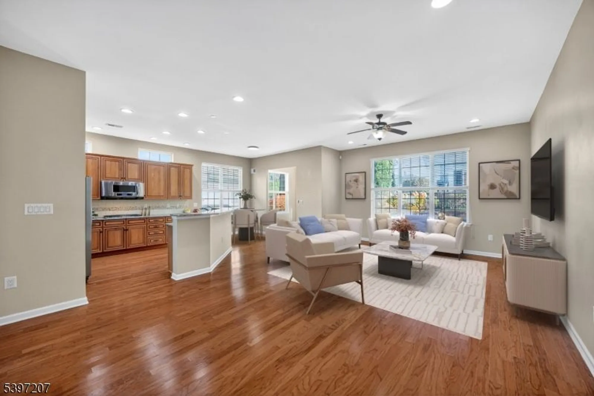 Property Slideshow image 6 of 44 | 24 fisher island ct, Monroe Twp, NJ, 08831