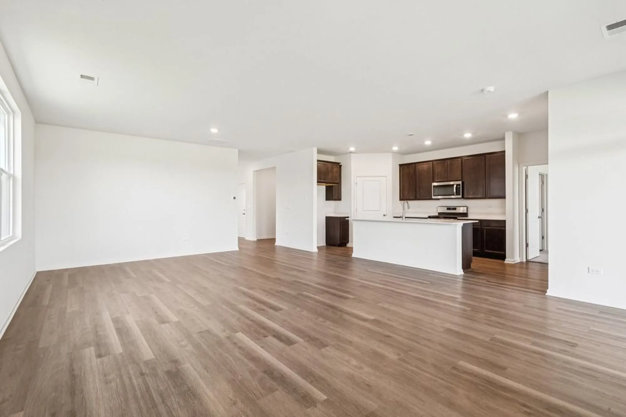 Property Slideshow image 15 of 39 | 2631 harnish dr, Algonquin, IL, 60102