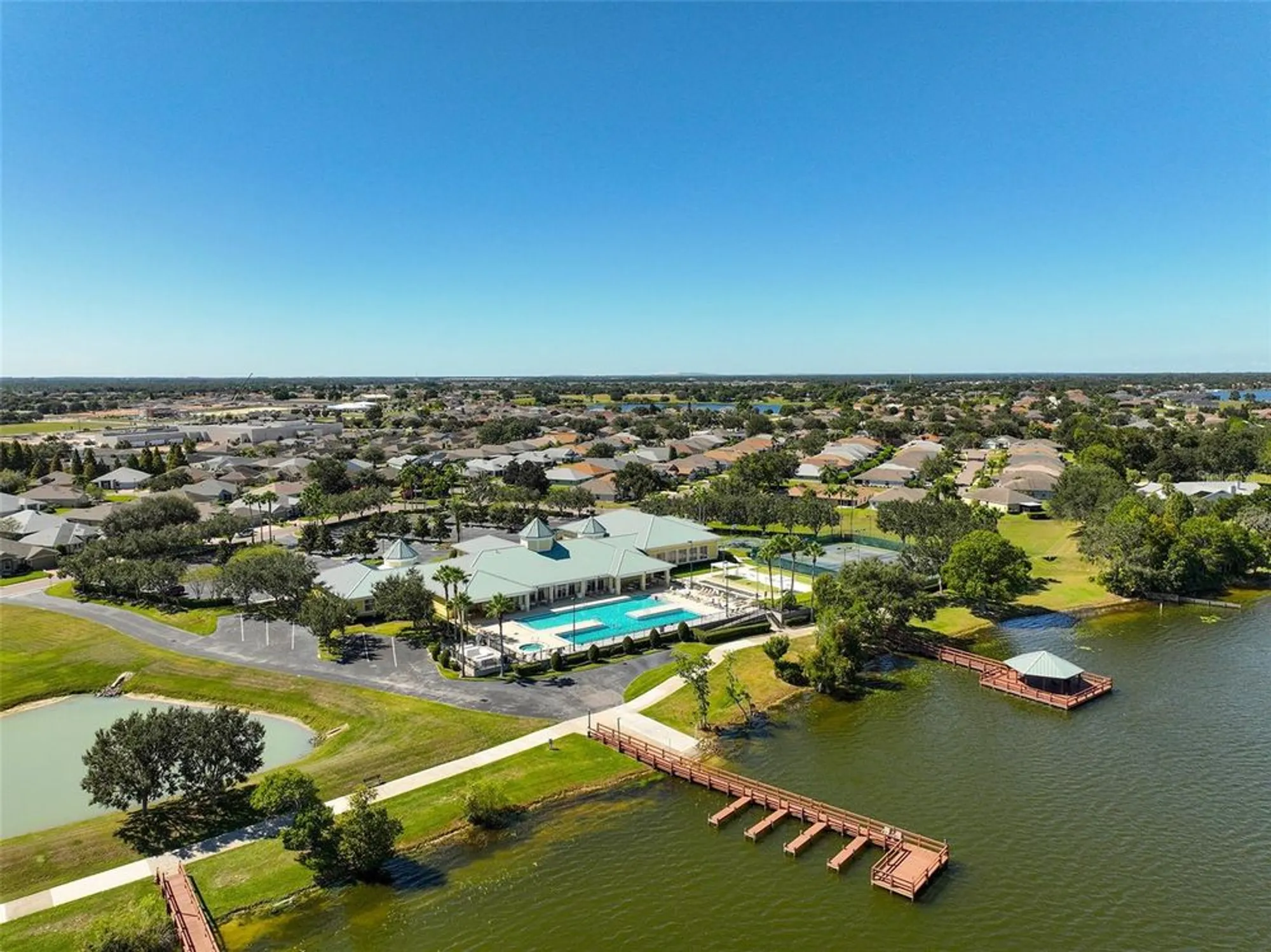 Property Slideshow image 5 of 36 | 3667 plymouth dr, Winter Haven, FL, 33884