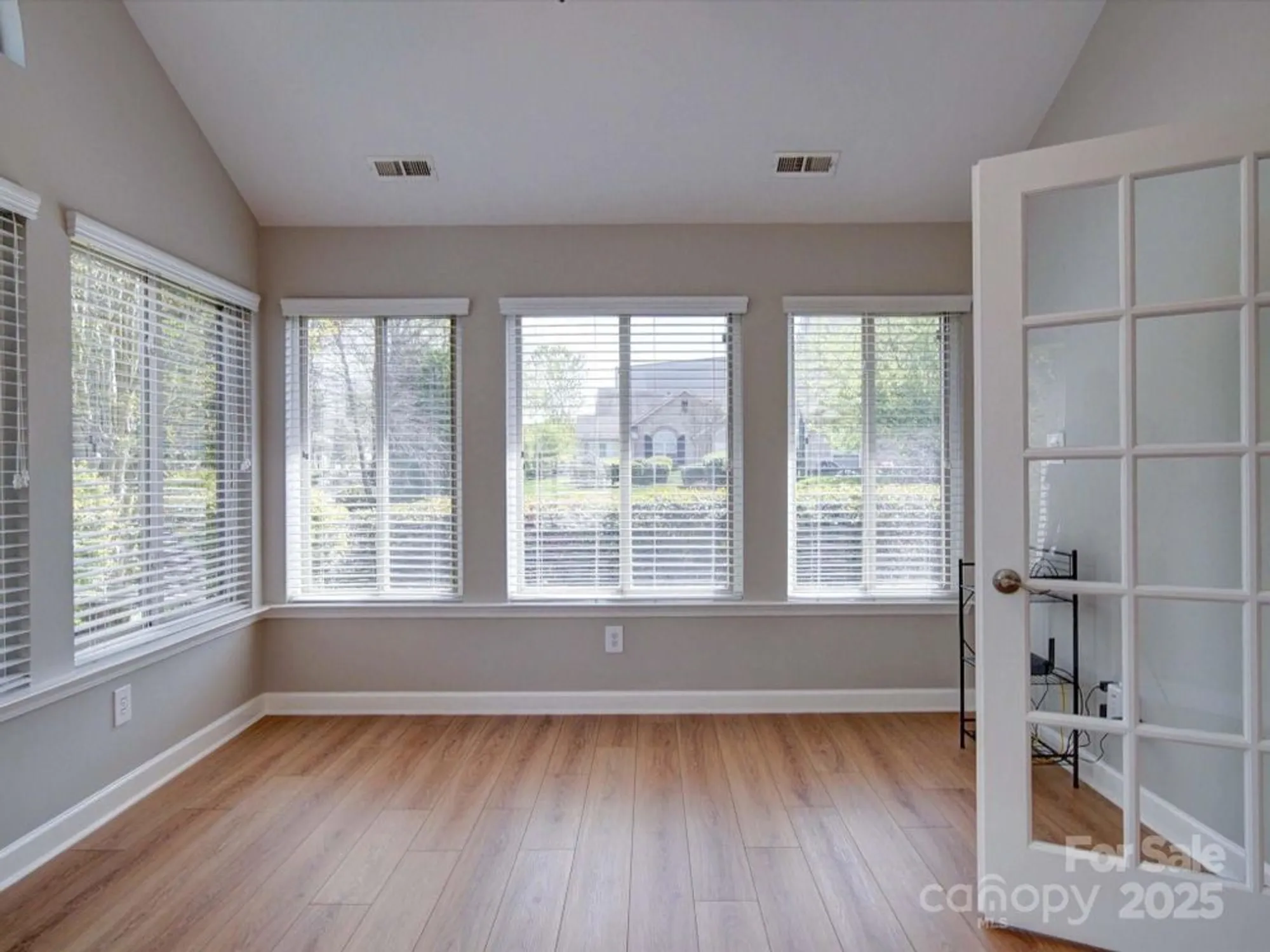 Property Slideshow image 8 of 48 | 4754 polo gate blvd, Charlotte, NC, 28216