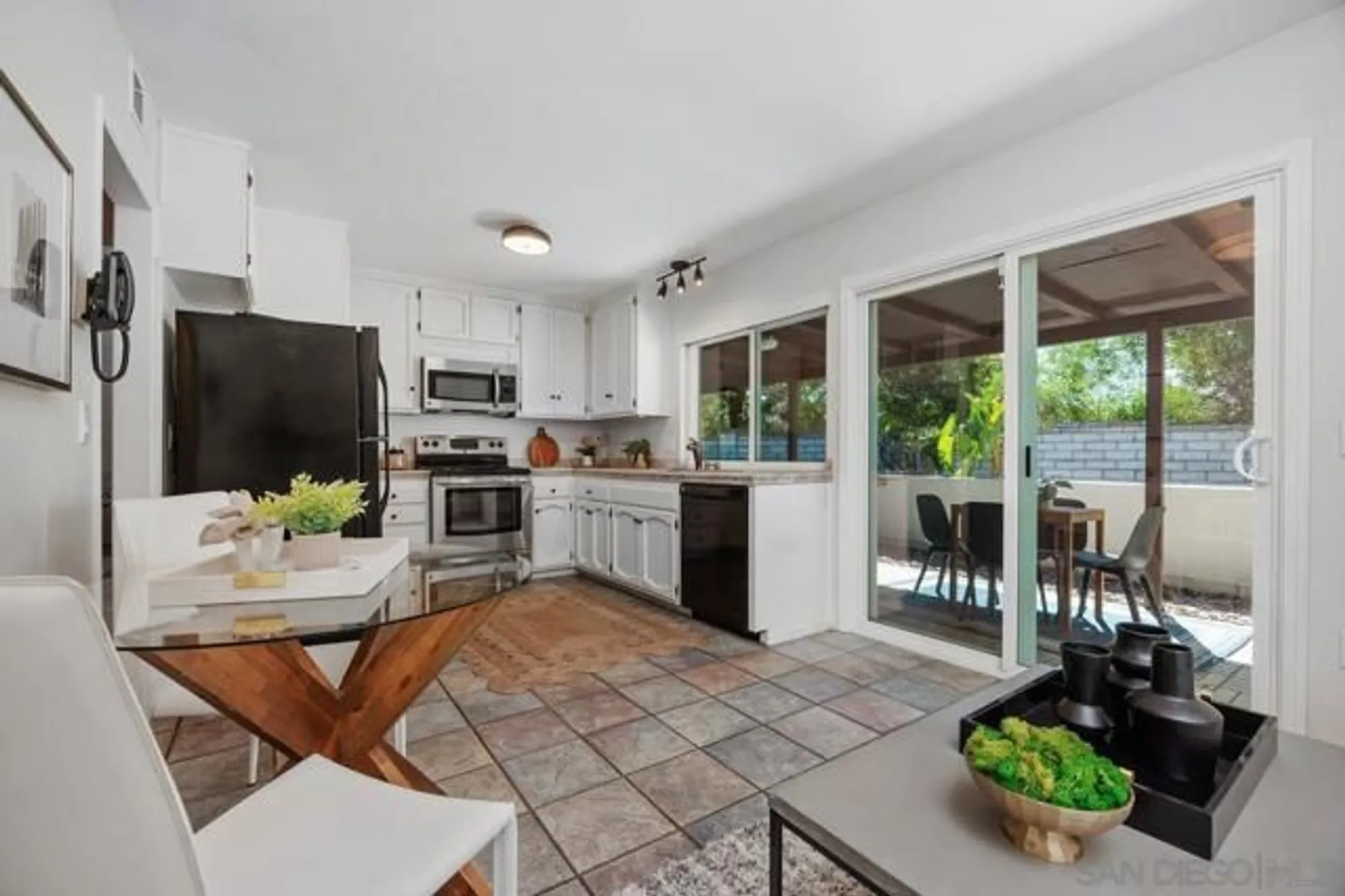 Property Slideshow image 14 of 39 | 12753 caminito cancion 129, San Diego, CA, 92128