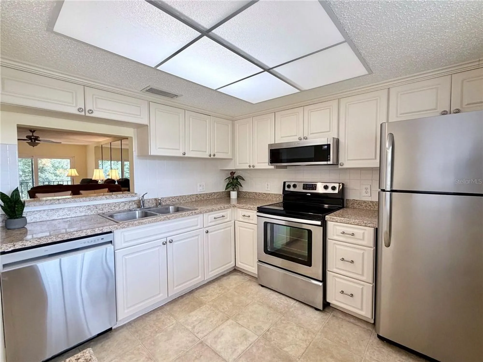 Property Slideshow image 10 of 34 | 870 virginia st apt 302, Dunedin, FL, 34698