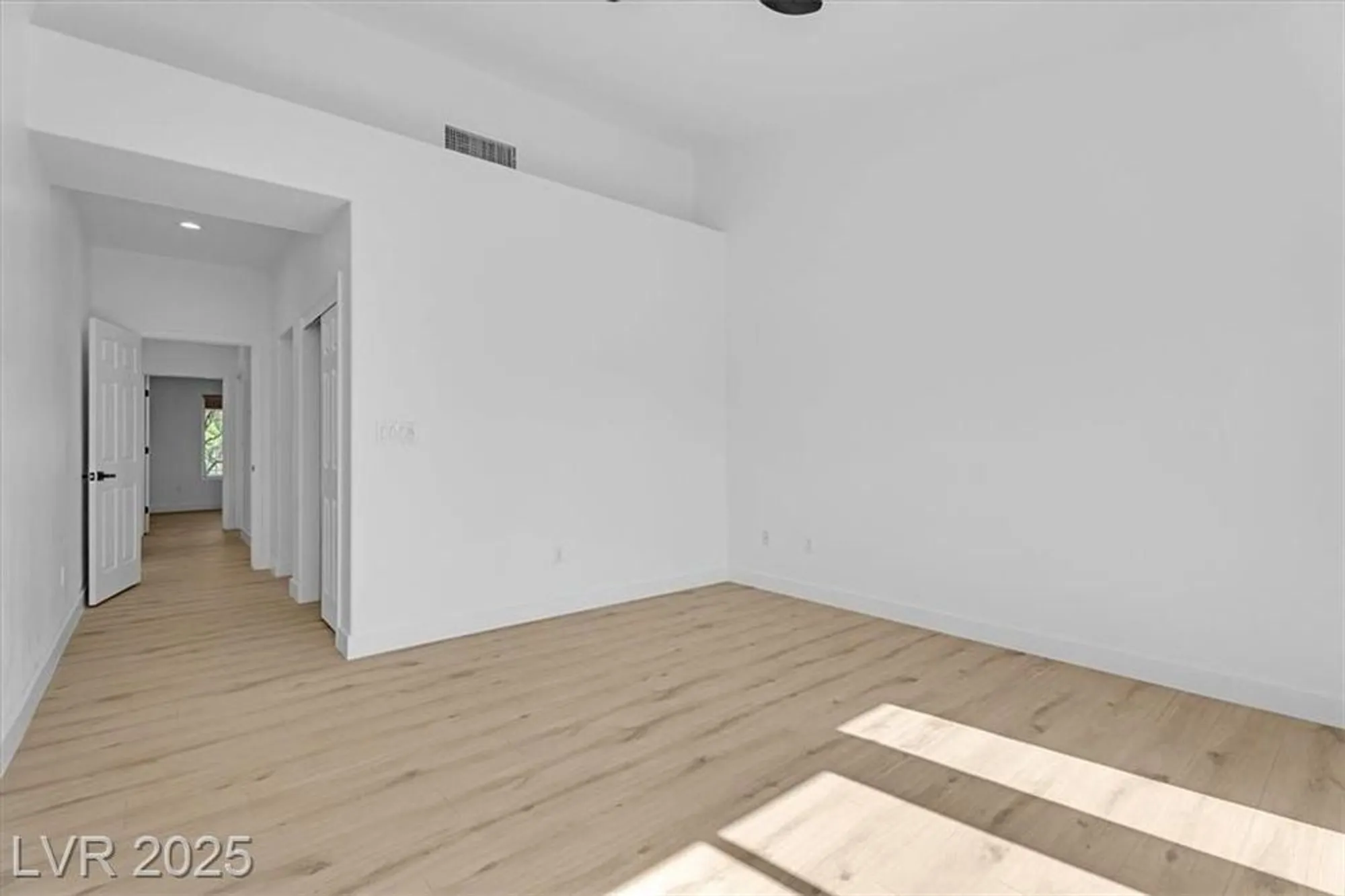 Property Slideshow image 16 of 35 | 2652 youngdale dr, Las Vegas, NV, 89134