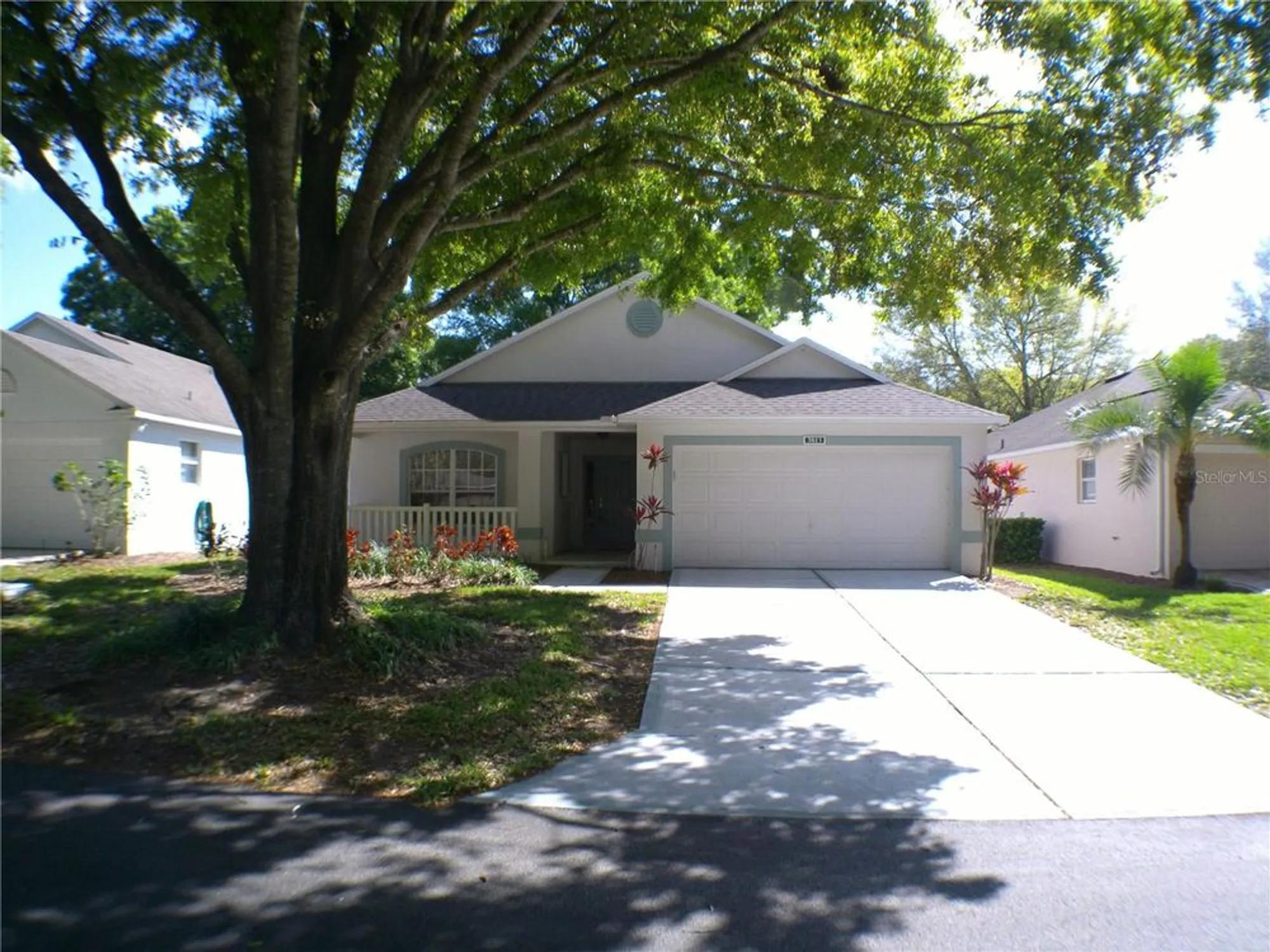 Property Slideshow image 1 of 20 | 3813 westerham dr, Clermont, FL, 34711
