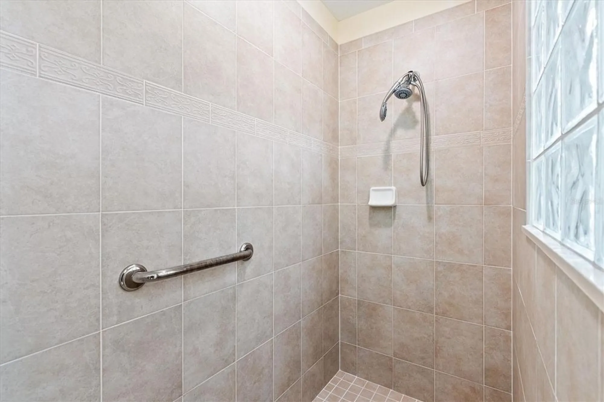 Property Slideshow image 18 of 28 | 611 allenwood loop, The Villages, FL, 32162