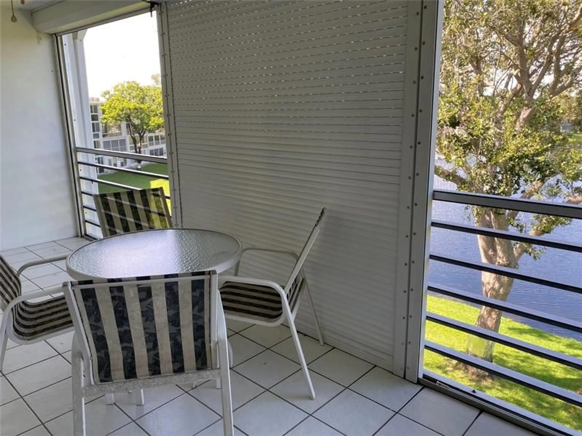 Property Slideshow image 17 of 38 | 4003 islewood d # 4, Deerfield Beach, FL, 33442