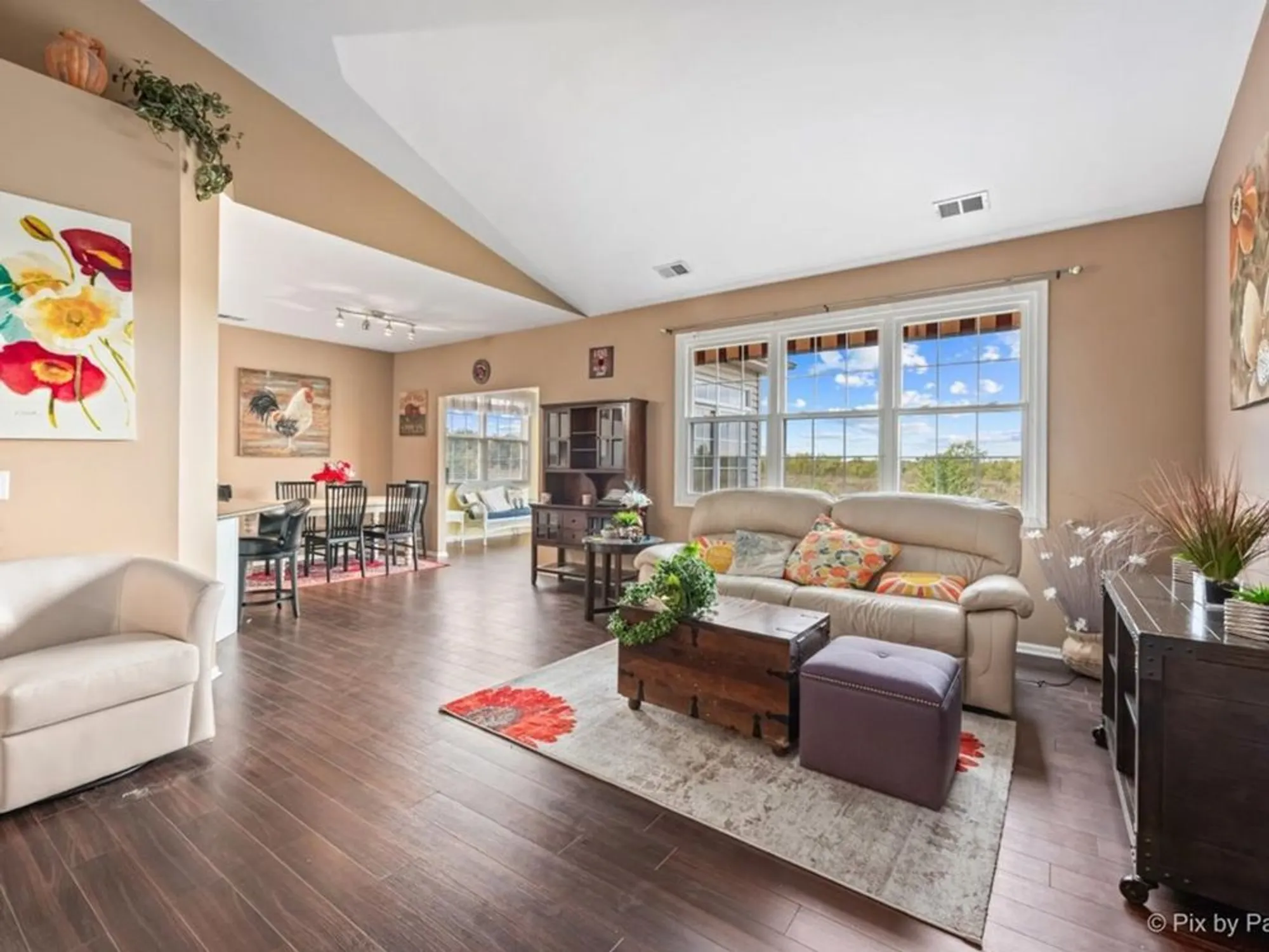 Property Slideshow image 6 of 32 | 17228 como ave, Lockport, IL, 60441