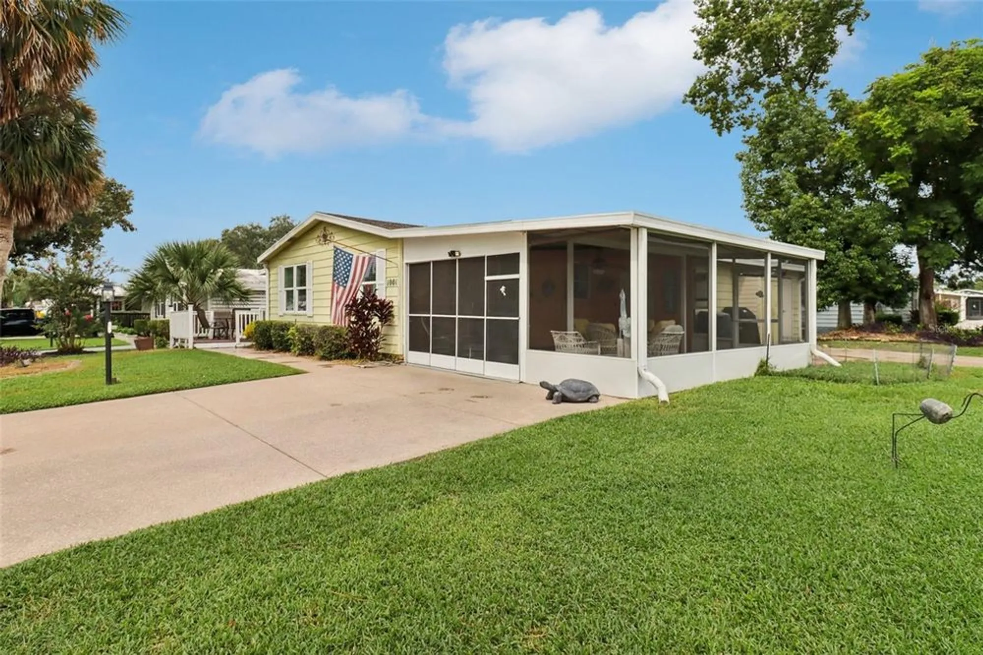 Property Slideshow image 3 of 27 | 1001 matthew ave, The Villages, FL, 32159