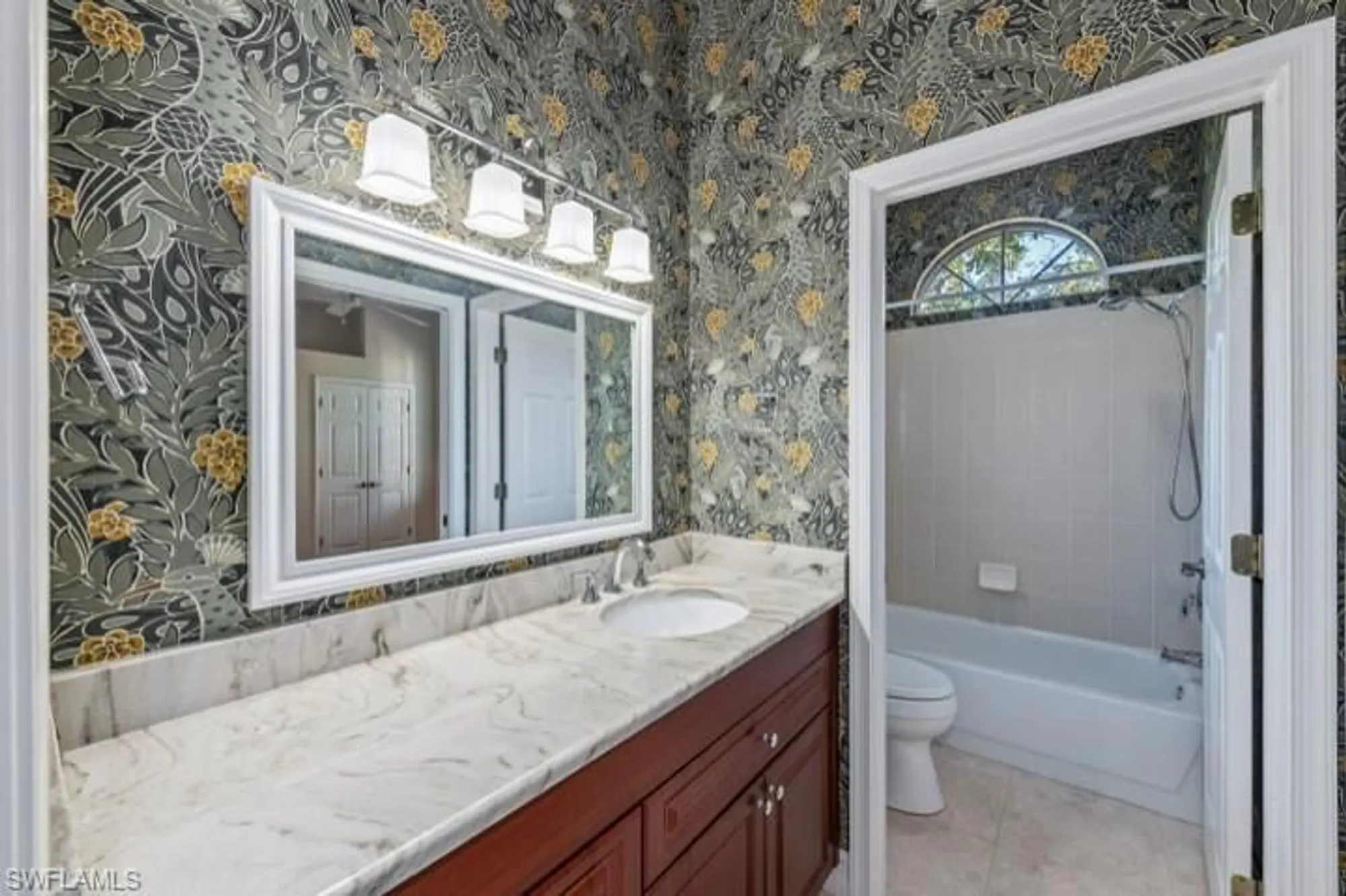 Property Slideshow image 16 of 32 | 27188 shell ridge cir, Bonita Springs, FL, 34134