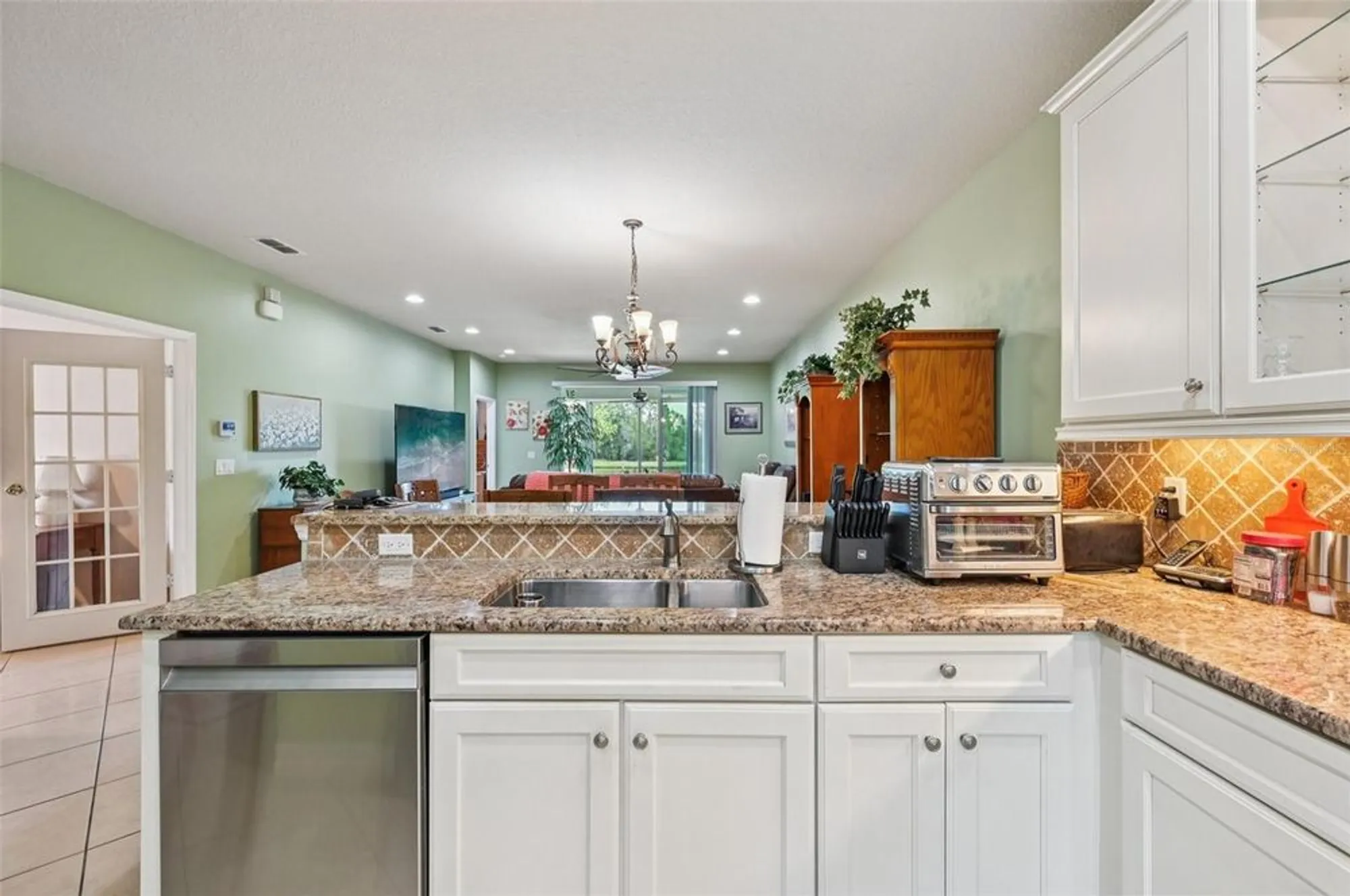 Property Slideshow image 15 of 74 | 15837 aurora lake cir, Wimauma, FL, 33598