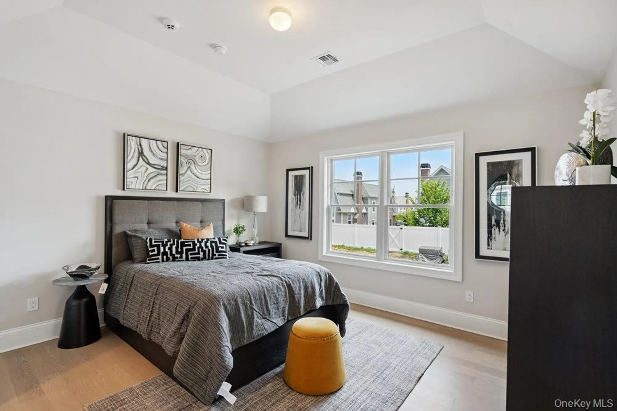 Property Slideshow image 30 of 46 | 46 plainview rd, Woodbury, NY, 11797