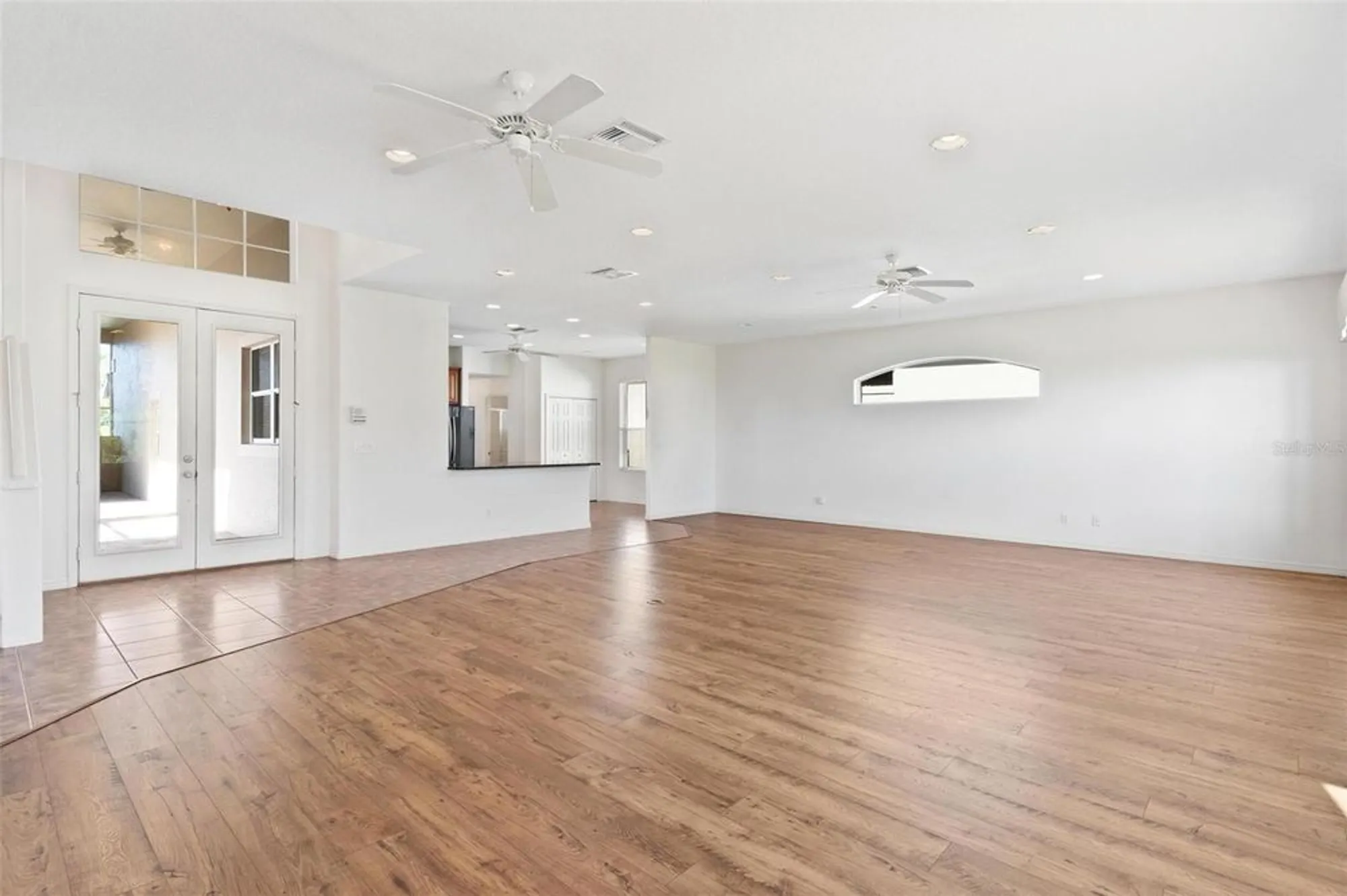 Property Slideshow image 13 of 73 | 5789 bounty cir, Tavares, FL, 32778