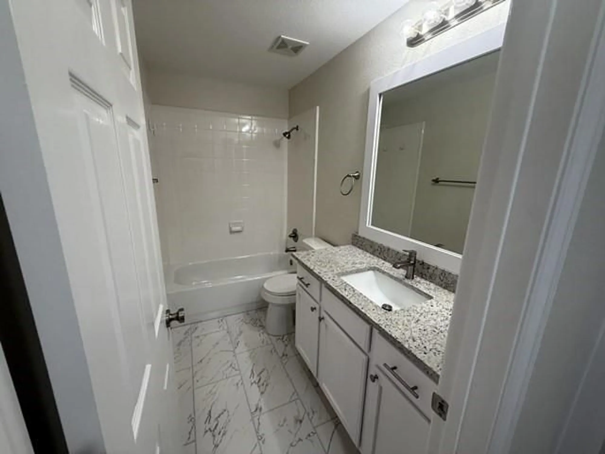 Property Slideshow image 16 of 21 | 9704 pinewood dr, Denton, TX, 76207