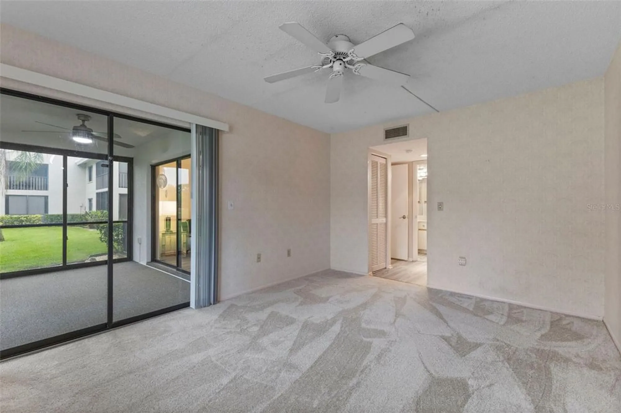 Property Slideshow image 15 of 40 | 7680 eagle creek dr # 7680, Sarasota, FL, 34243