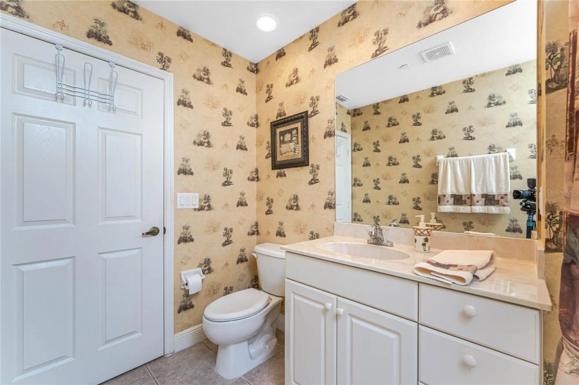 Property Slideshow image 37 of 51 | 24351 baltic ave 203, Punta Gorda, FL, 33955