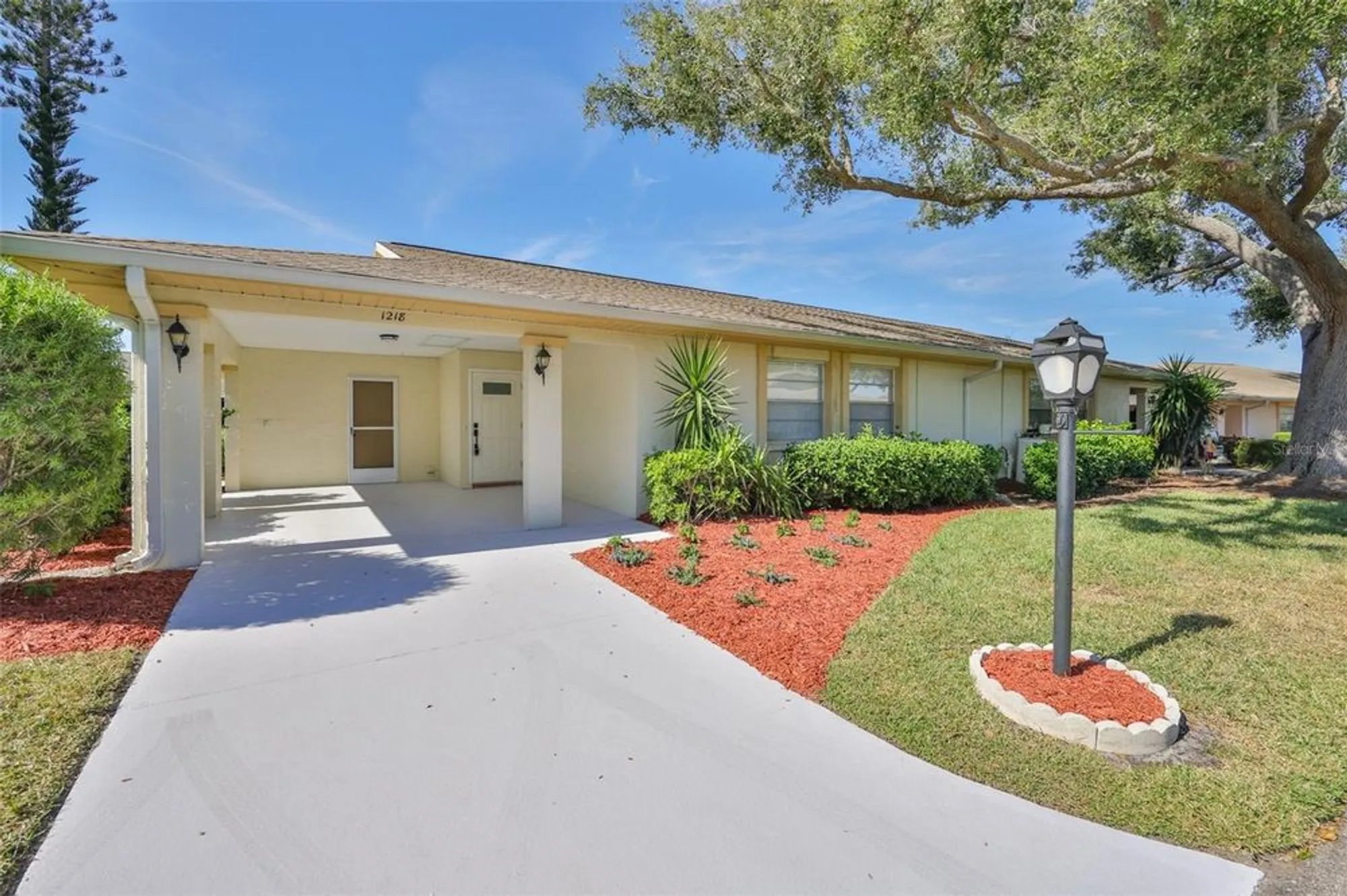 Property Slideshow image 6 of 98 | 1218 haddington cir # 74, Sun City Center, FL, 33573