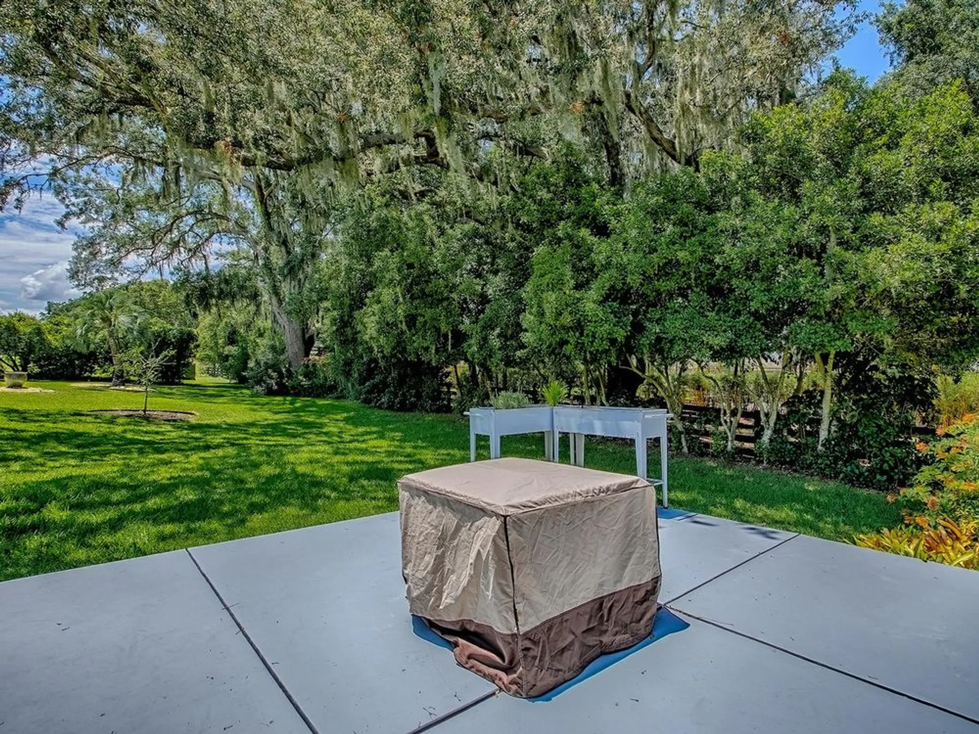 Property Slideshow image 22 of 56 | 17037 se 76th creekside cir, The Villages, FL, 32162