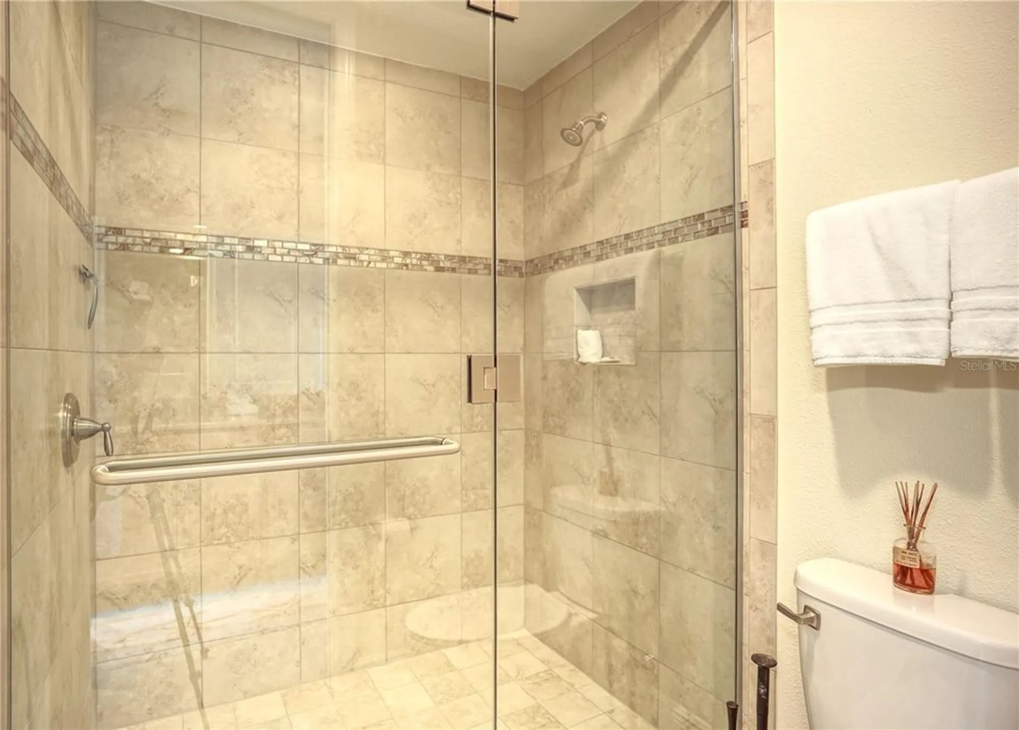 Property Slideshow image 36 of 47 | 392 aruba cir unit 102, Bradenton, FL, 34209