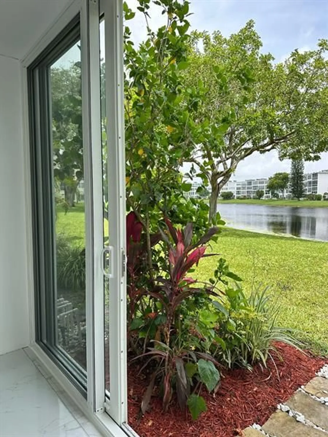 Property Slideshow image 29 of 59 | 1021 farnham o # 1021, Deerfield Beach, FL, 33442