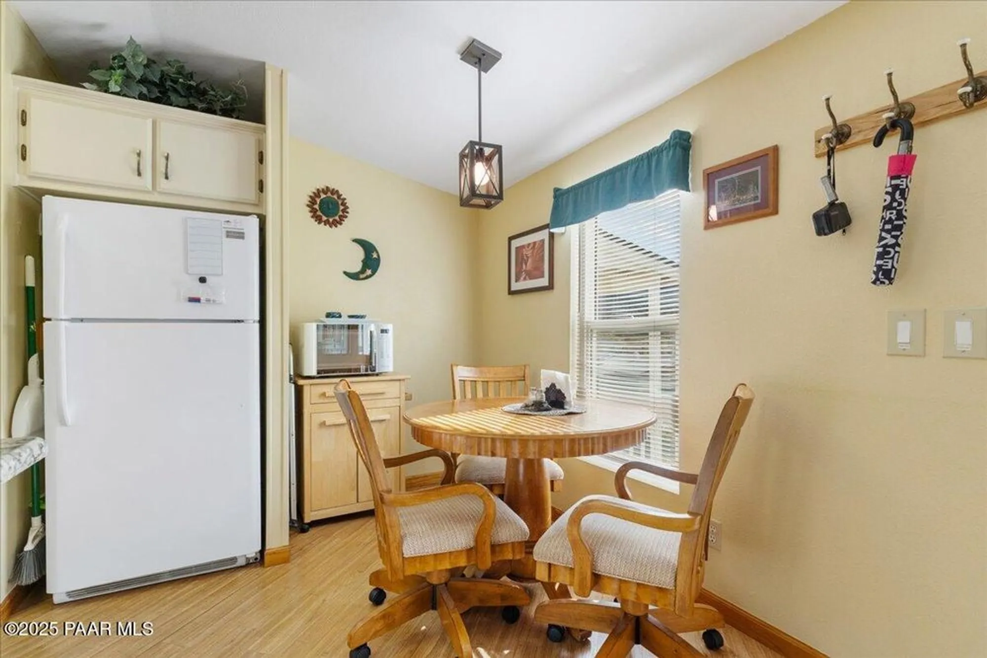 Property Slideshow image 17 of 47 | 2521 hilltop rd, Prescott, AZ, 86301