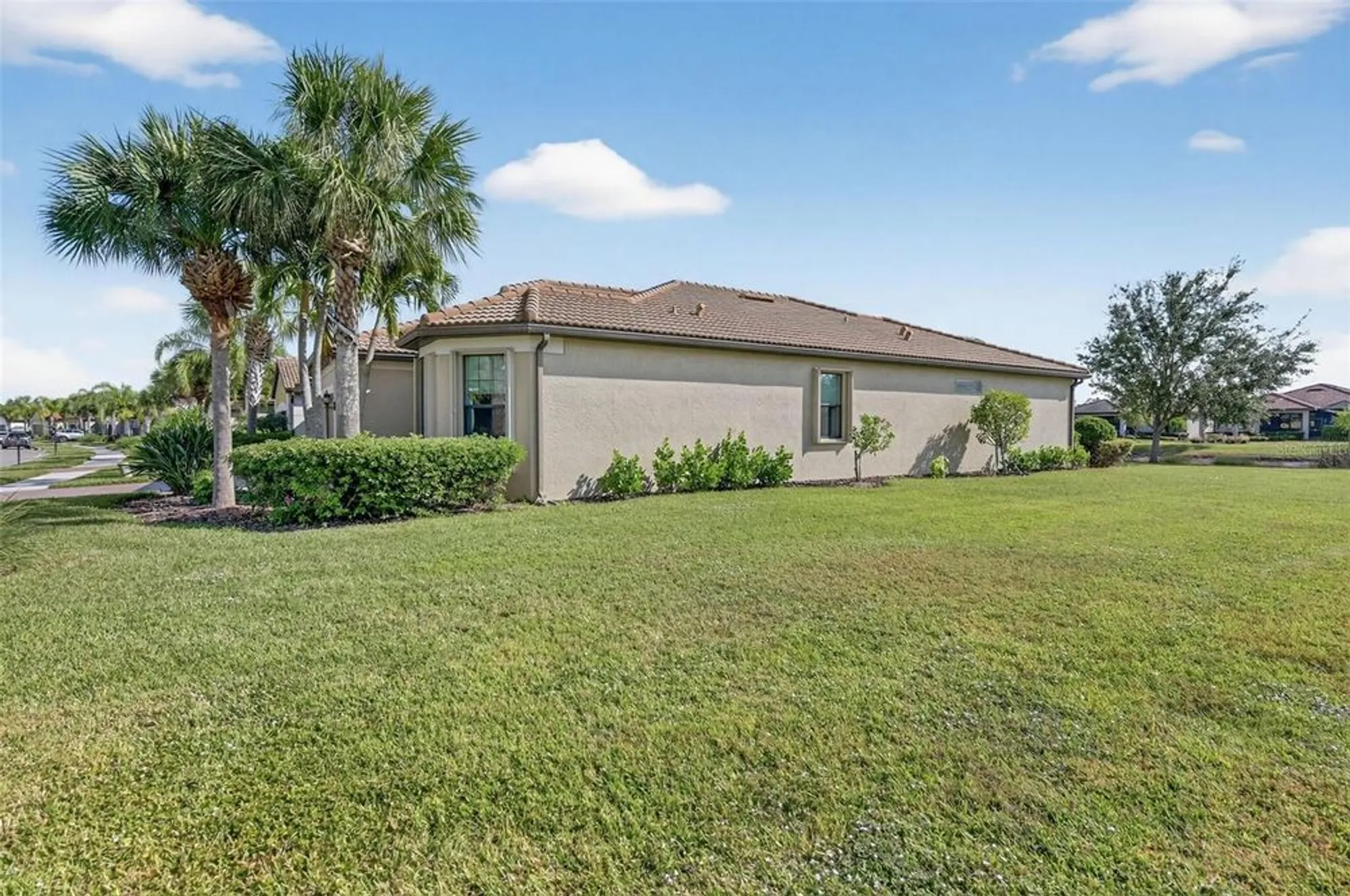 Property Slideshow image 4 of 61 | 2358 arugula dr, North Port, FL, 34289