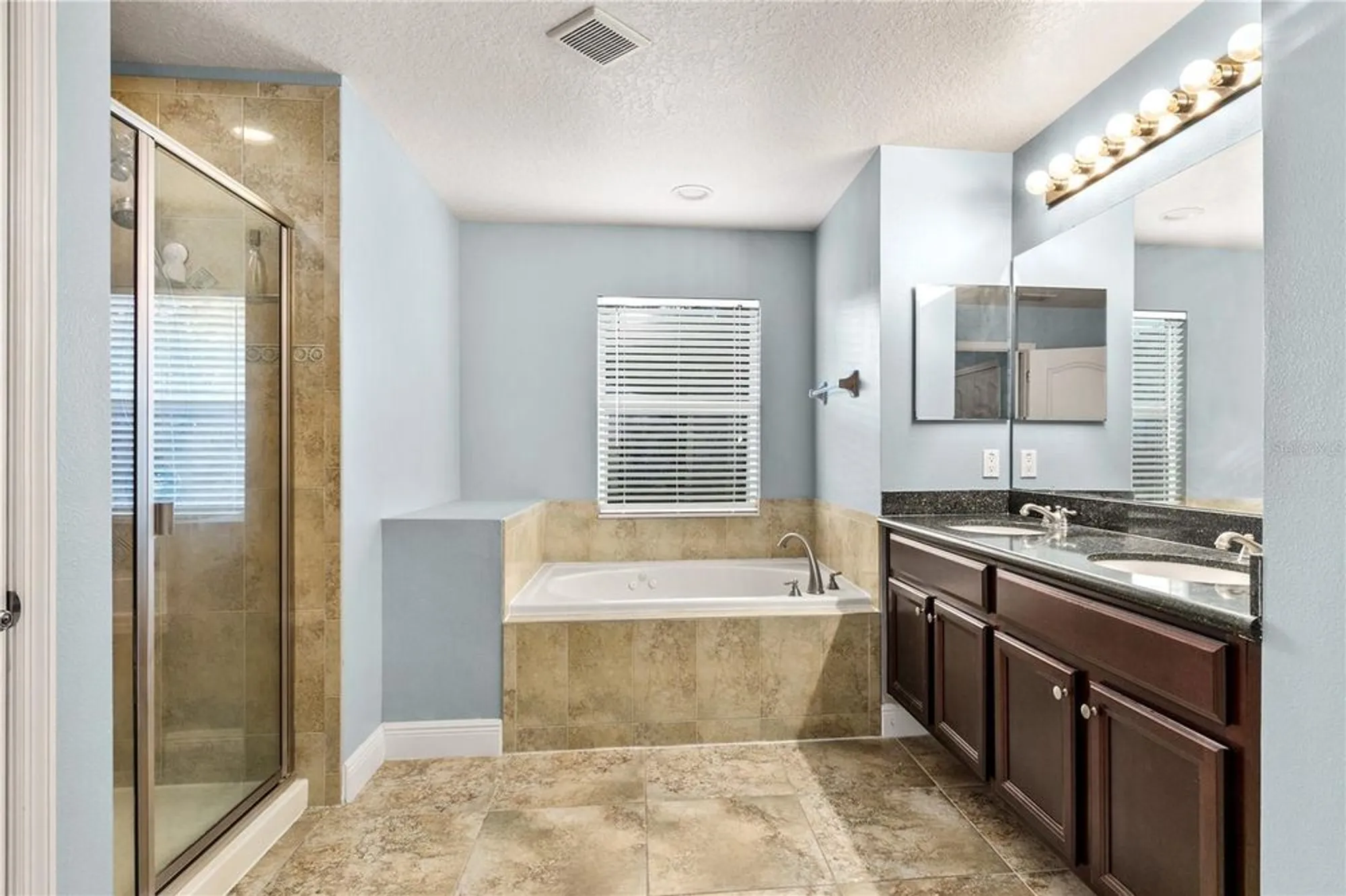 Property Slideshow image 23 of 58 | 30331 tokara ter, Mount Dora, FL, 32757